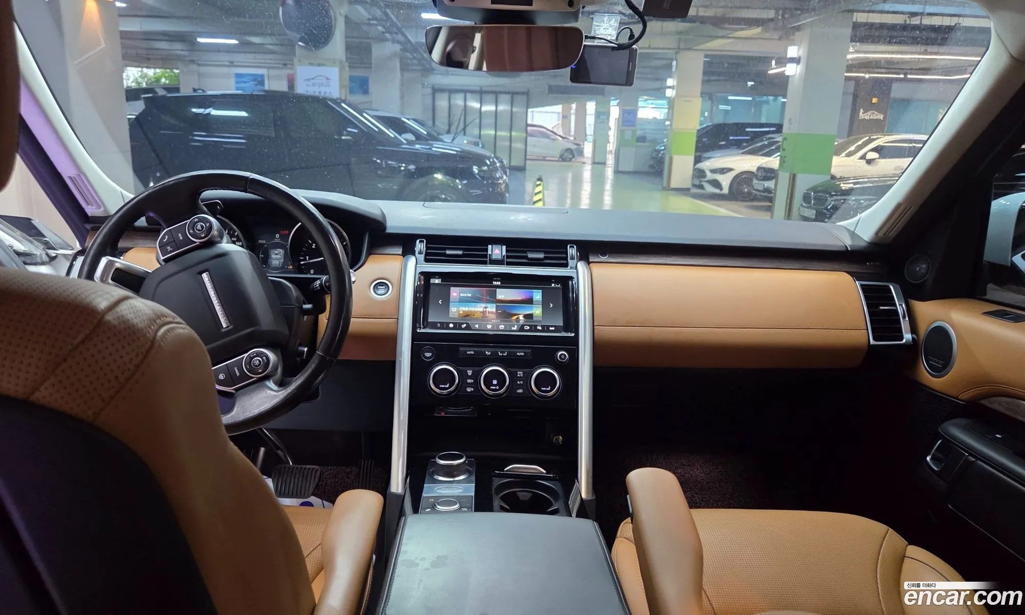 Land Rover Discovery 5 2017 — 11