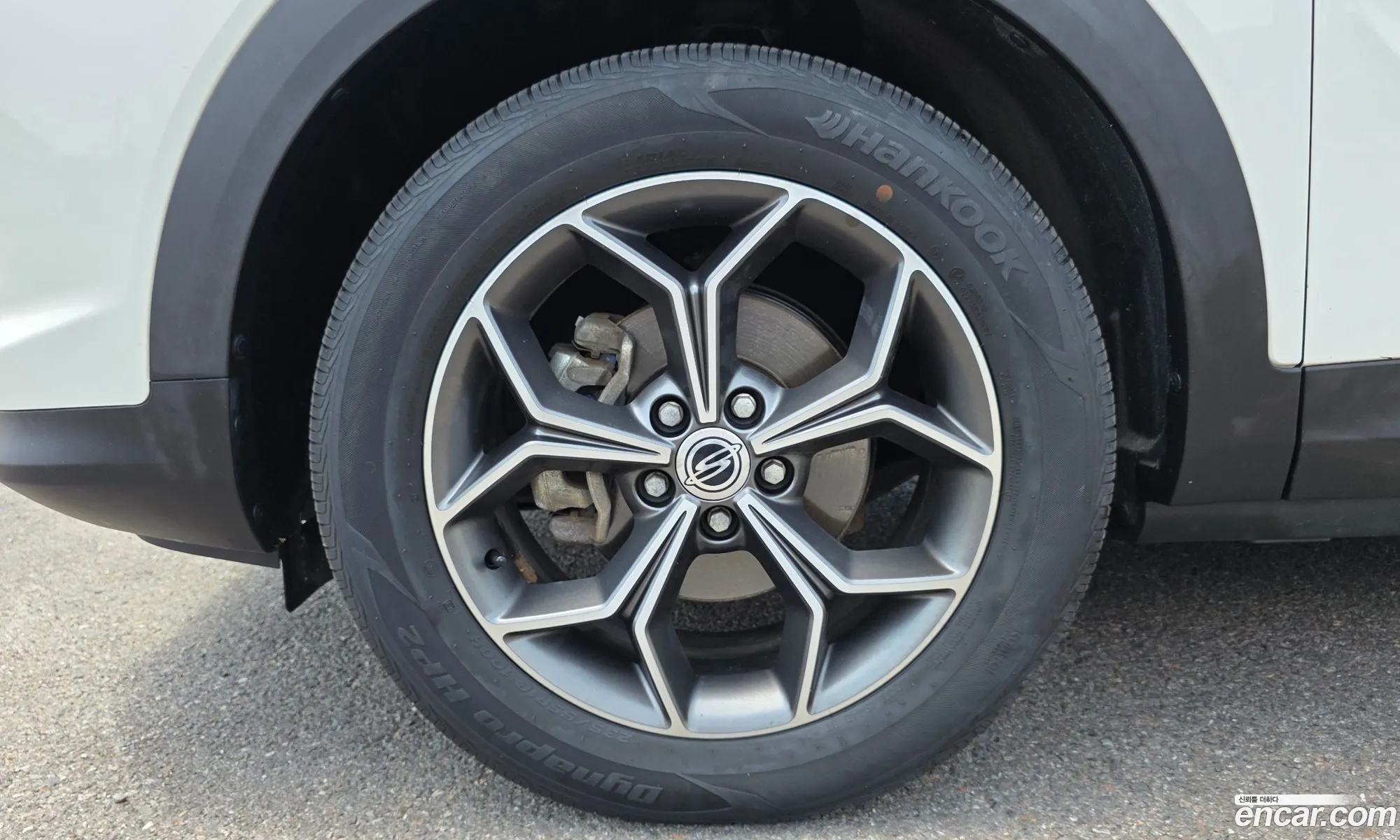 KG Mobility (SsangYong) Beautiful Korando 2019 — 24