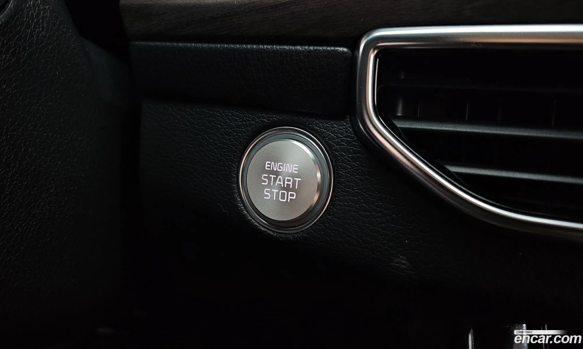 Kia K7 Premier 2019 KNALB41BBLA197153 — 4