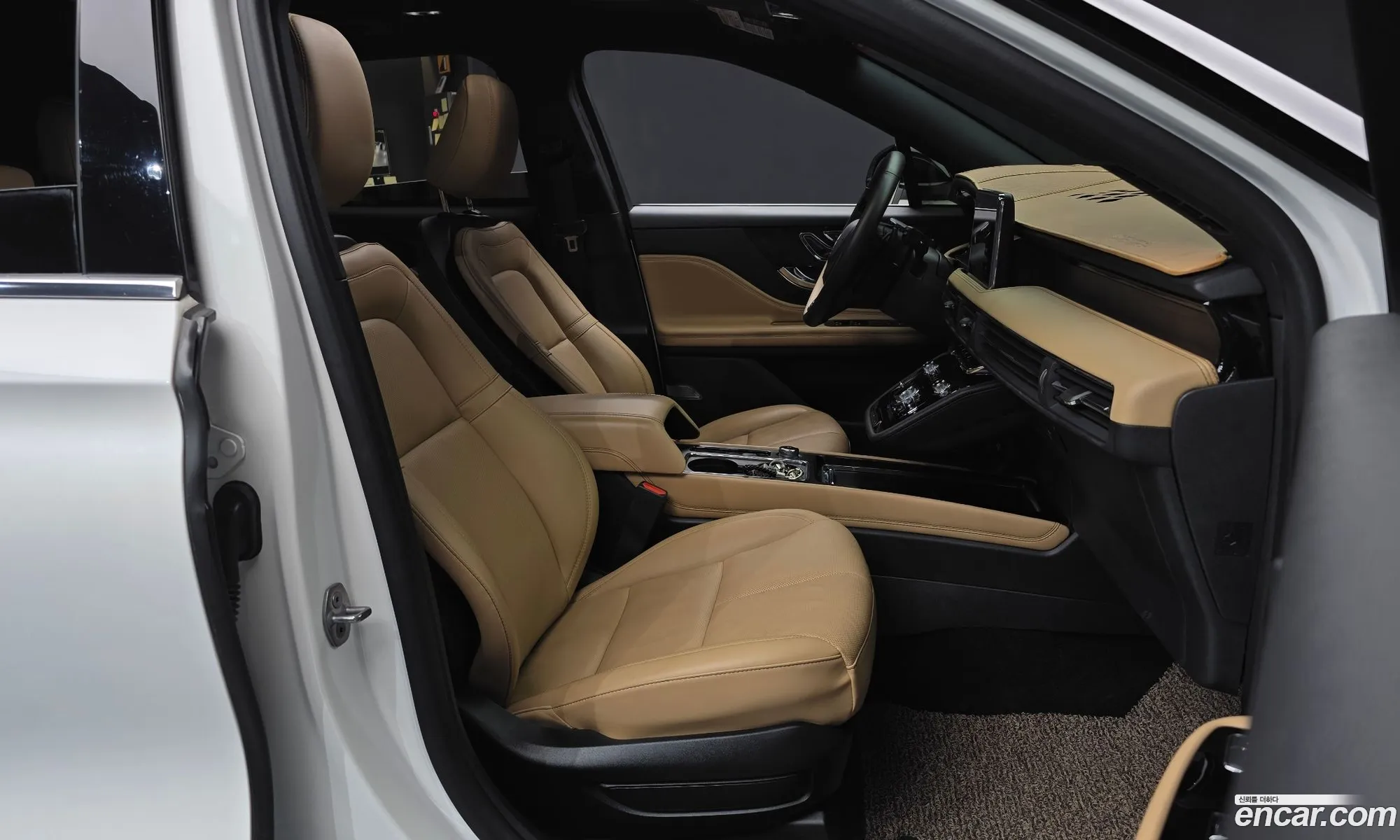 Lincoln Corsair 2022 5LMCJ2D98NUL00389 — 17