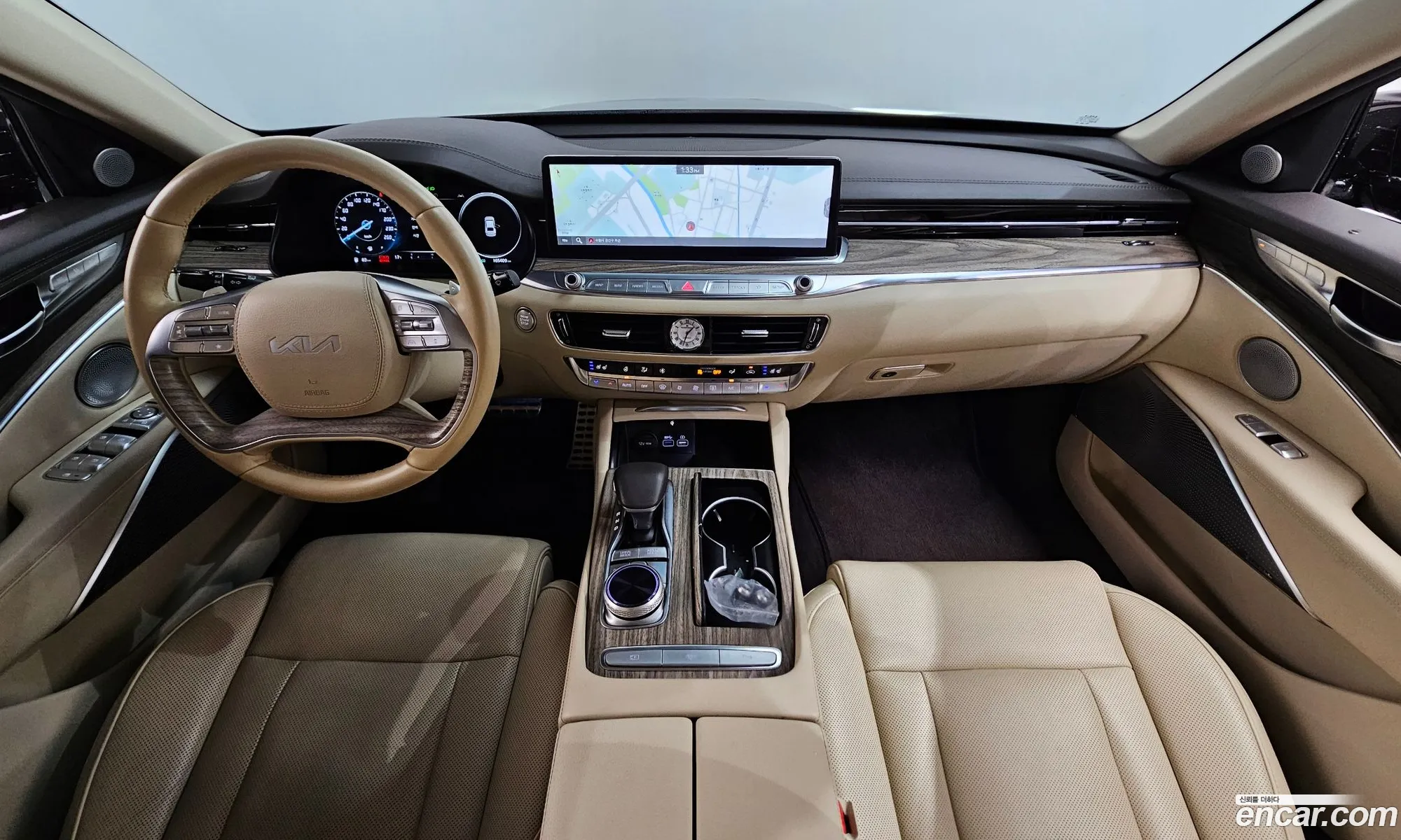 Kia K9 2023 — 36