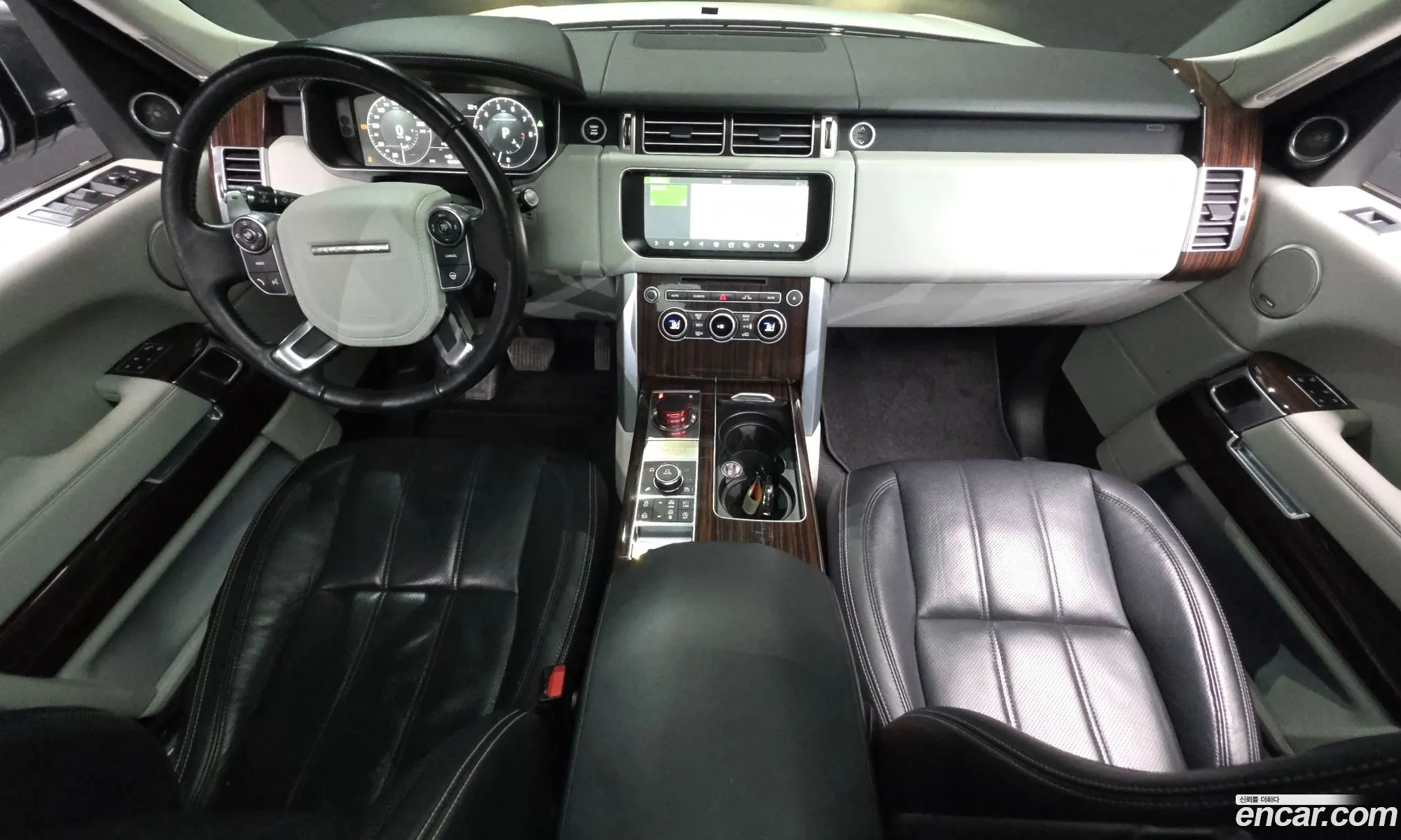 Land Rover Range Rover 2017 SALGA2FE7HA376591 — 3