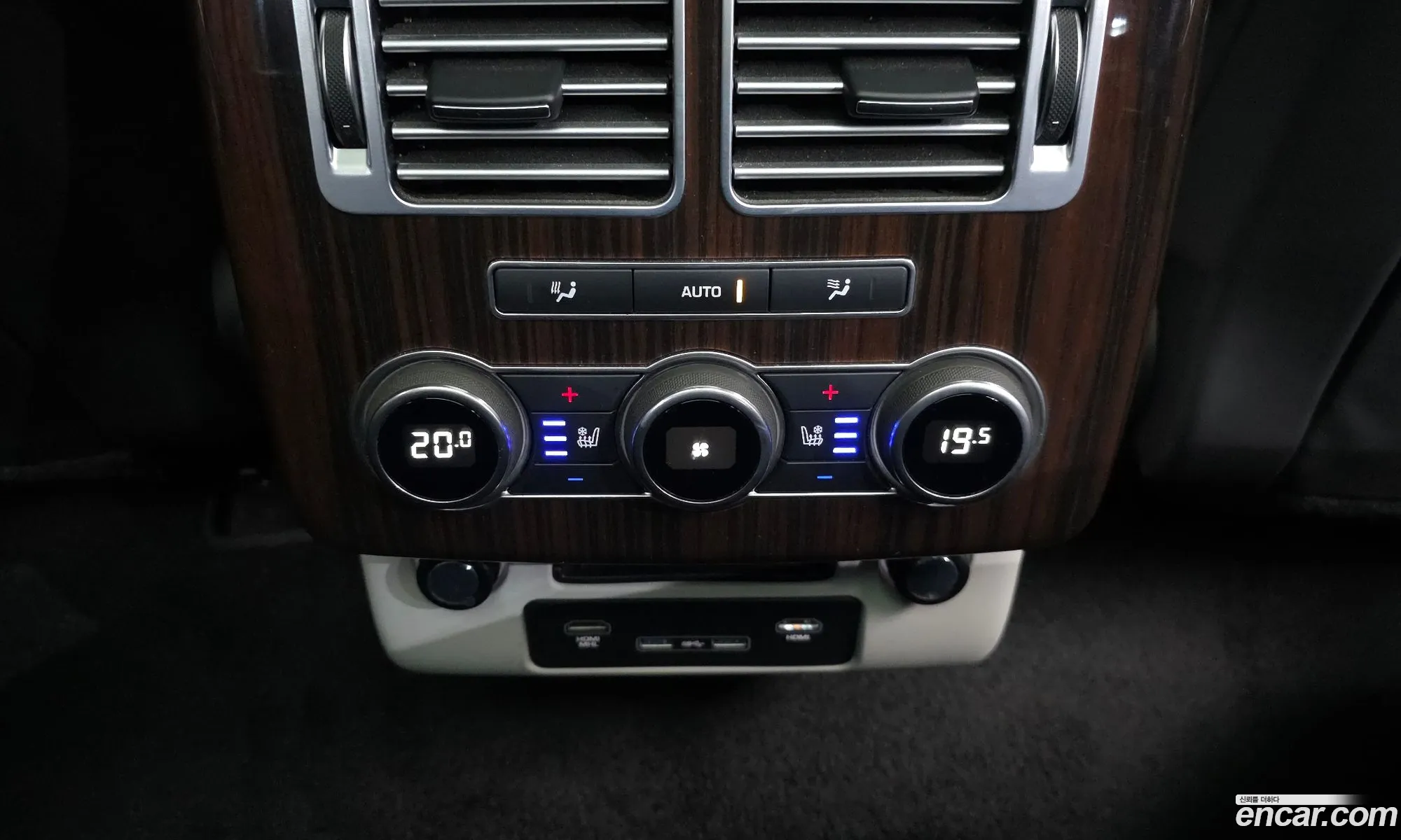 Land Rover Range Rover 2017 SALGA2FE7HA376591 — 19