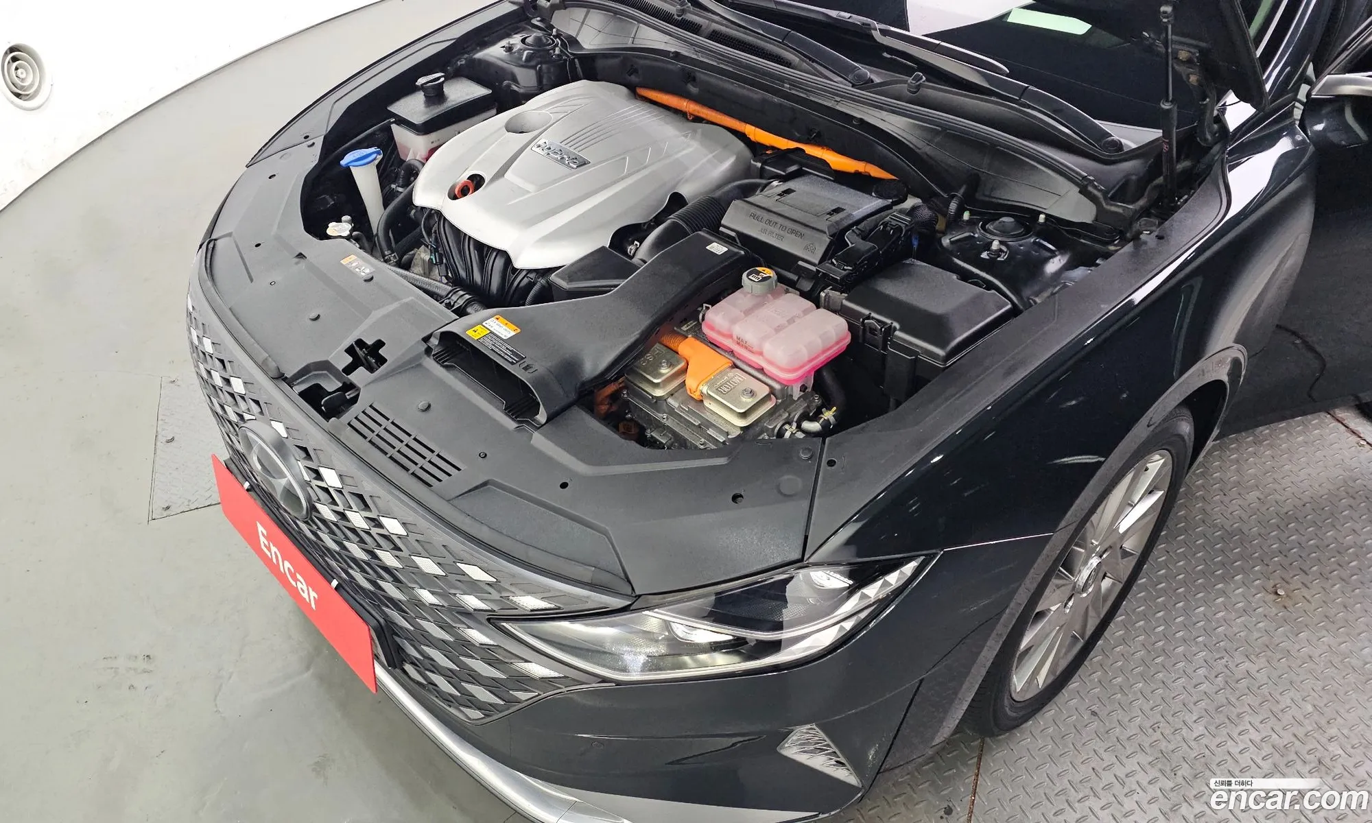 Hyundai Grandeur IG Hybrid 2020 — 4