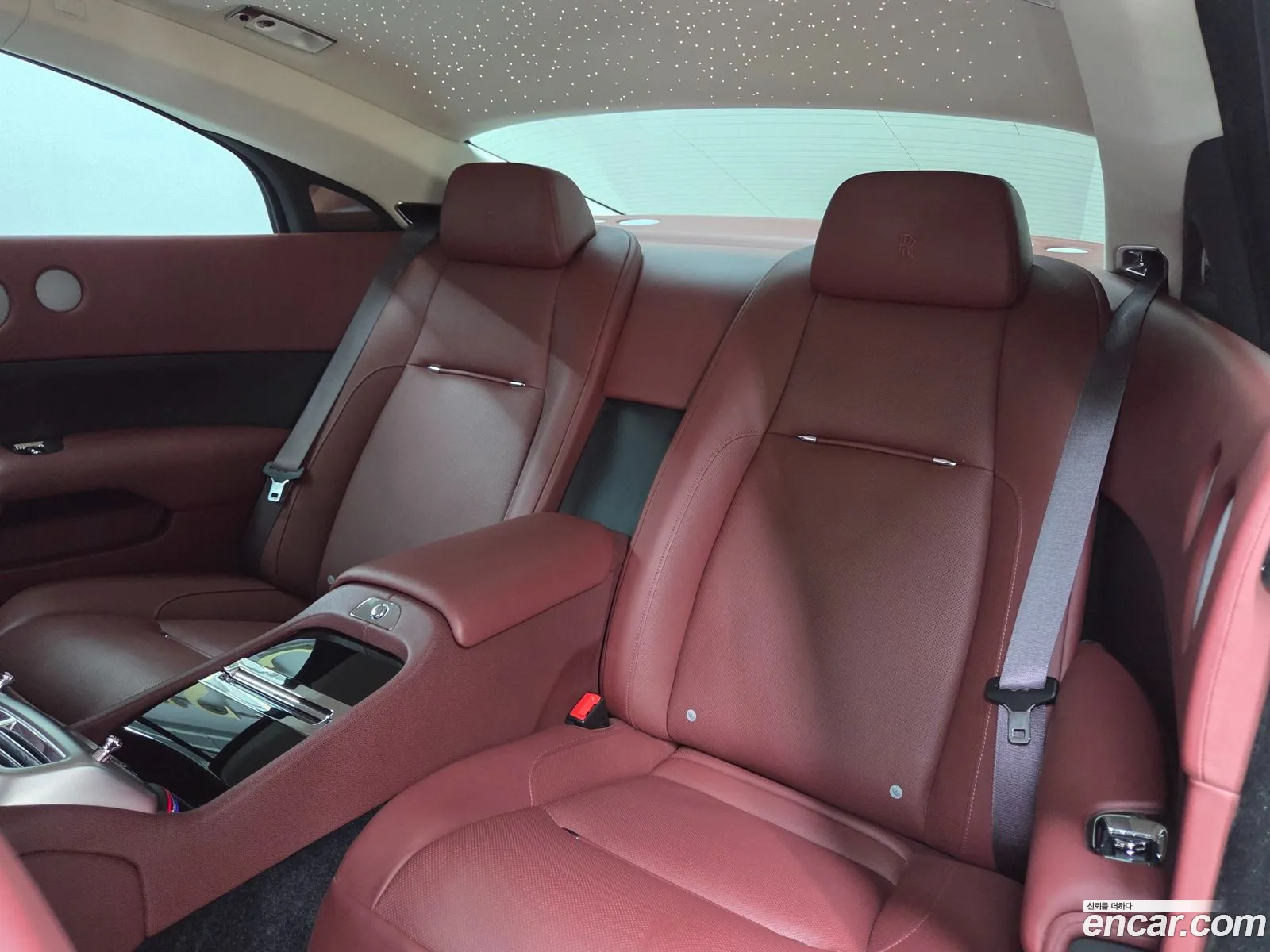 Rolls-Royce Wraith 2016 — 18