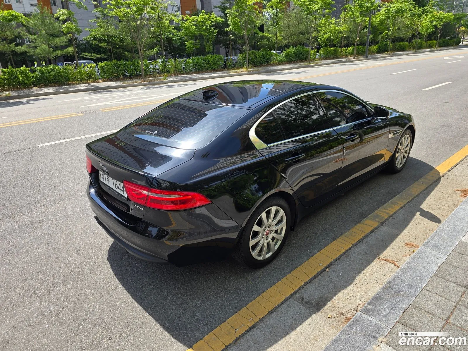 Jaguar XE 2018 — 9