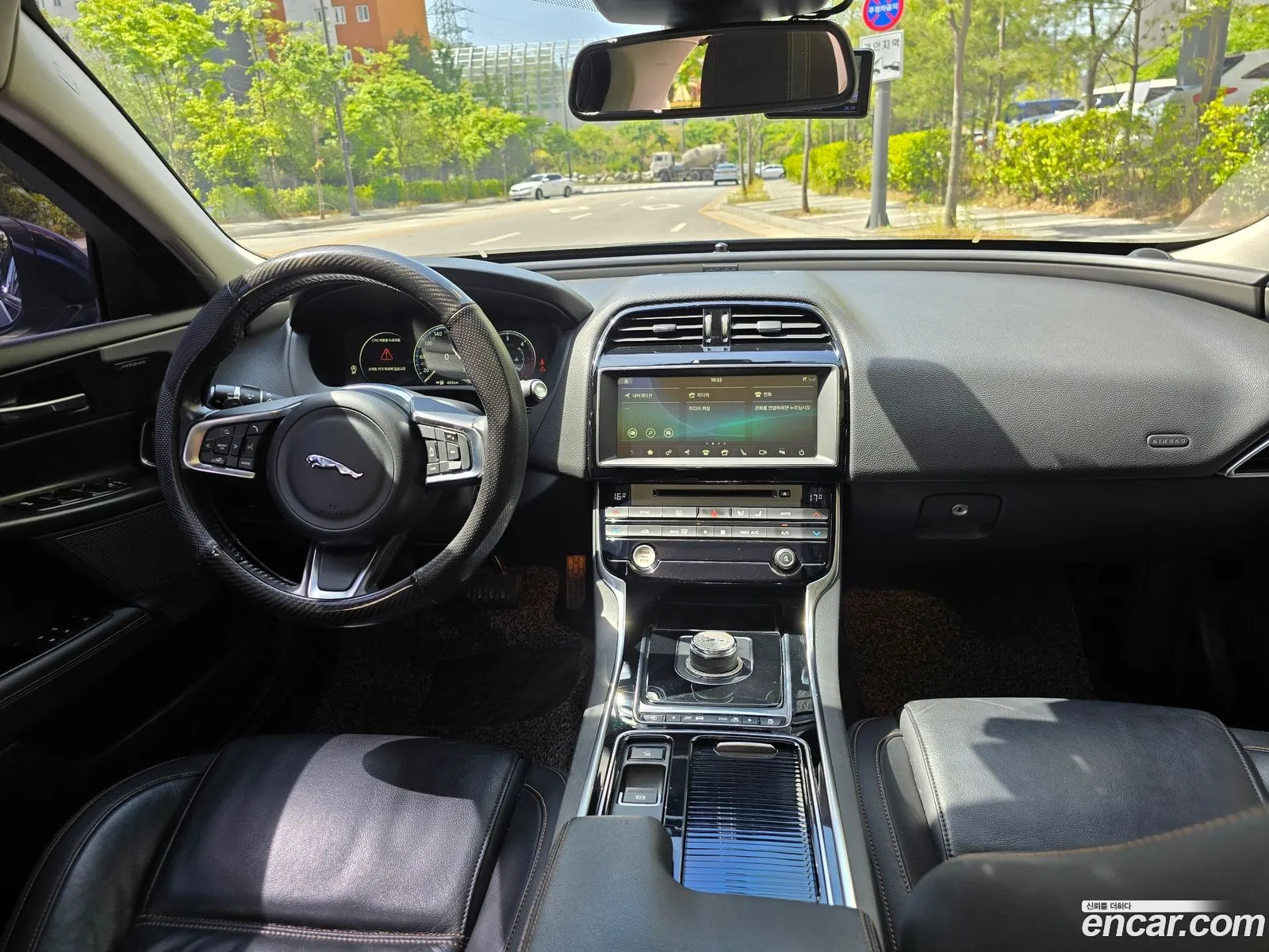 Jaguar XE 2018 — 6