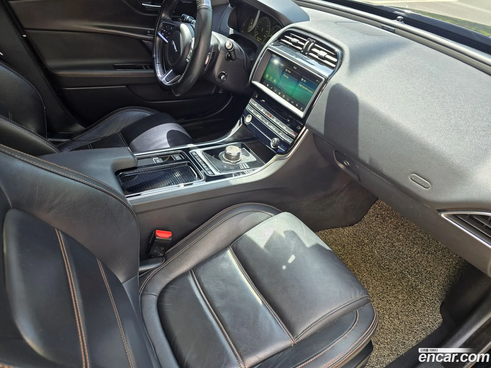 Jaguar XE 2018 — 2