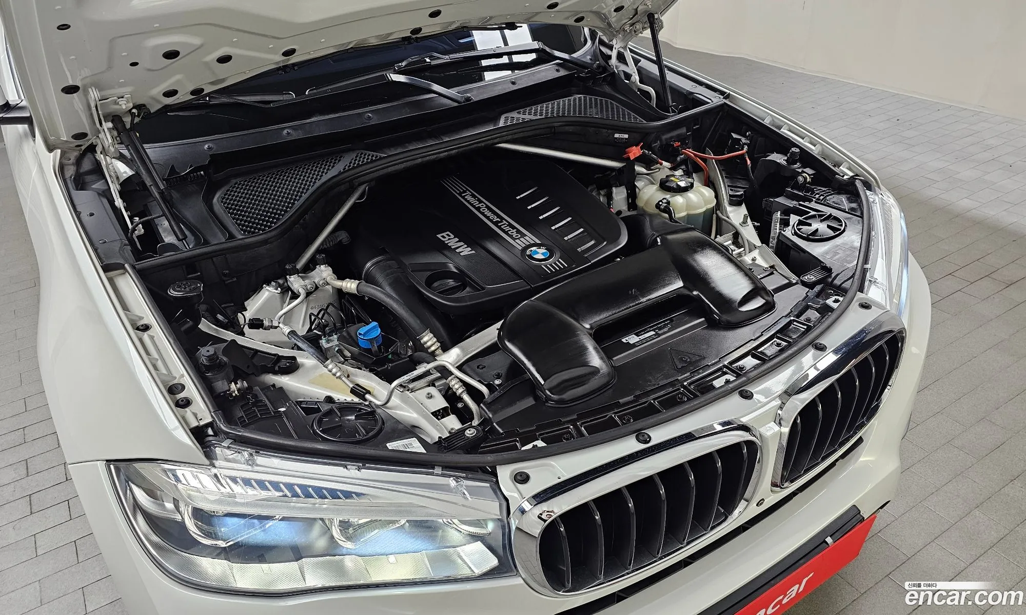 BMW X6 2018 WBAKV2109J0Z82579 — 18