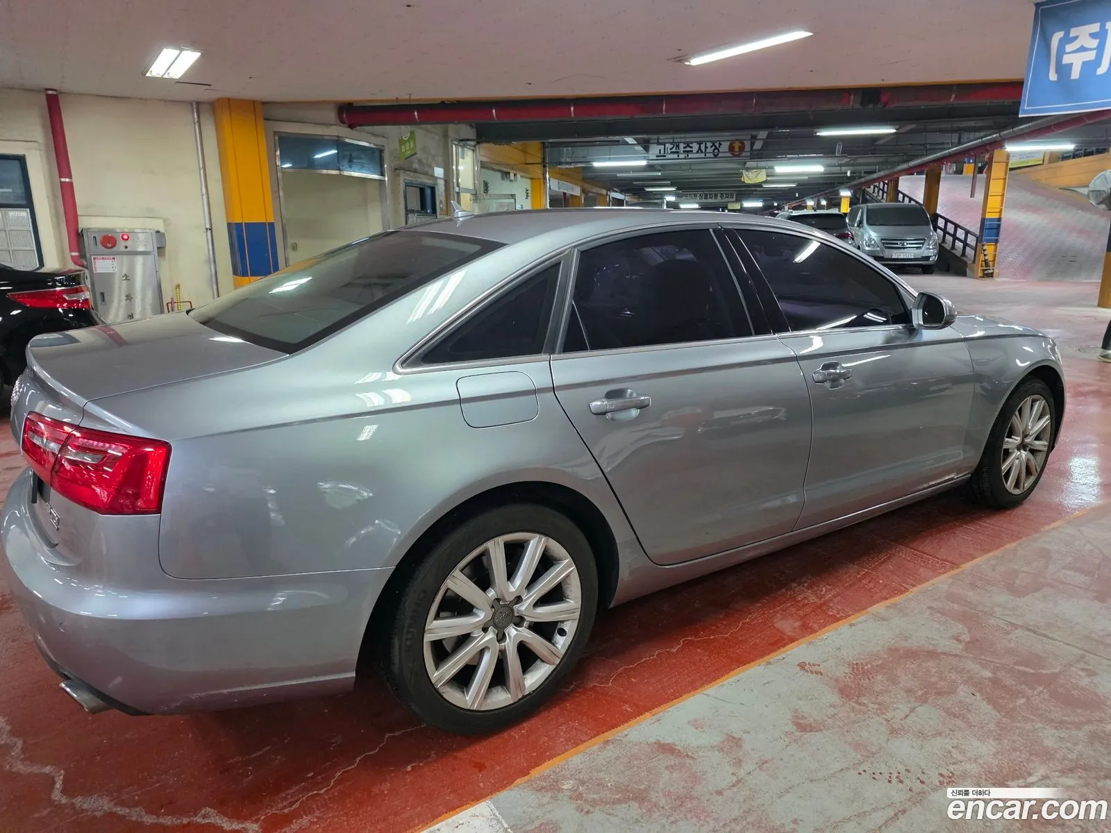 Audi A6 2014 — 12