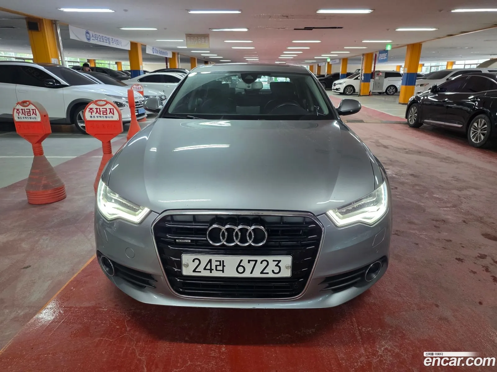 Audi A6 2014 — 18