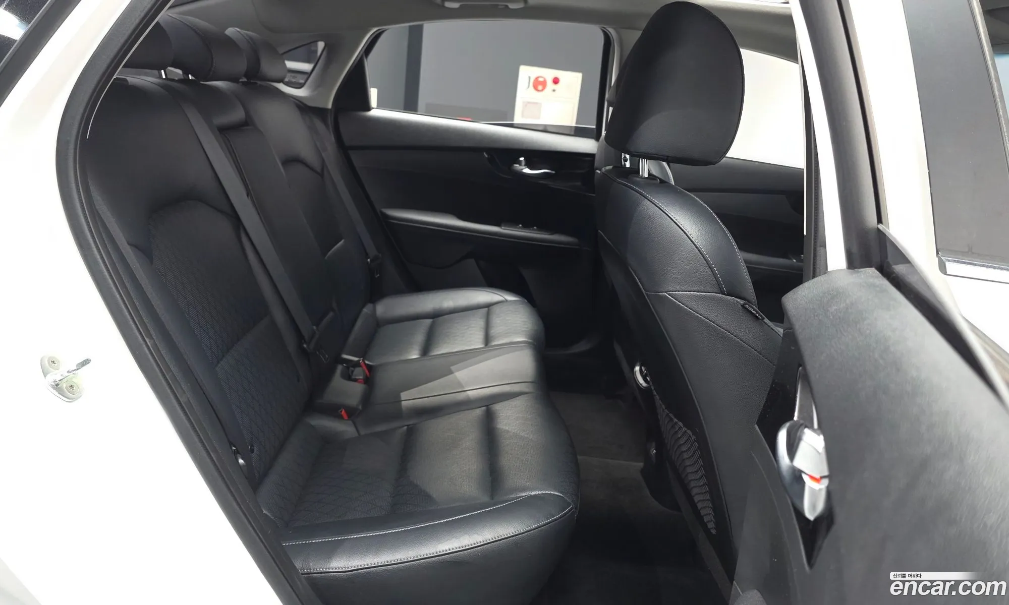 Kia K3 2022 — 9