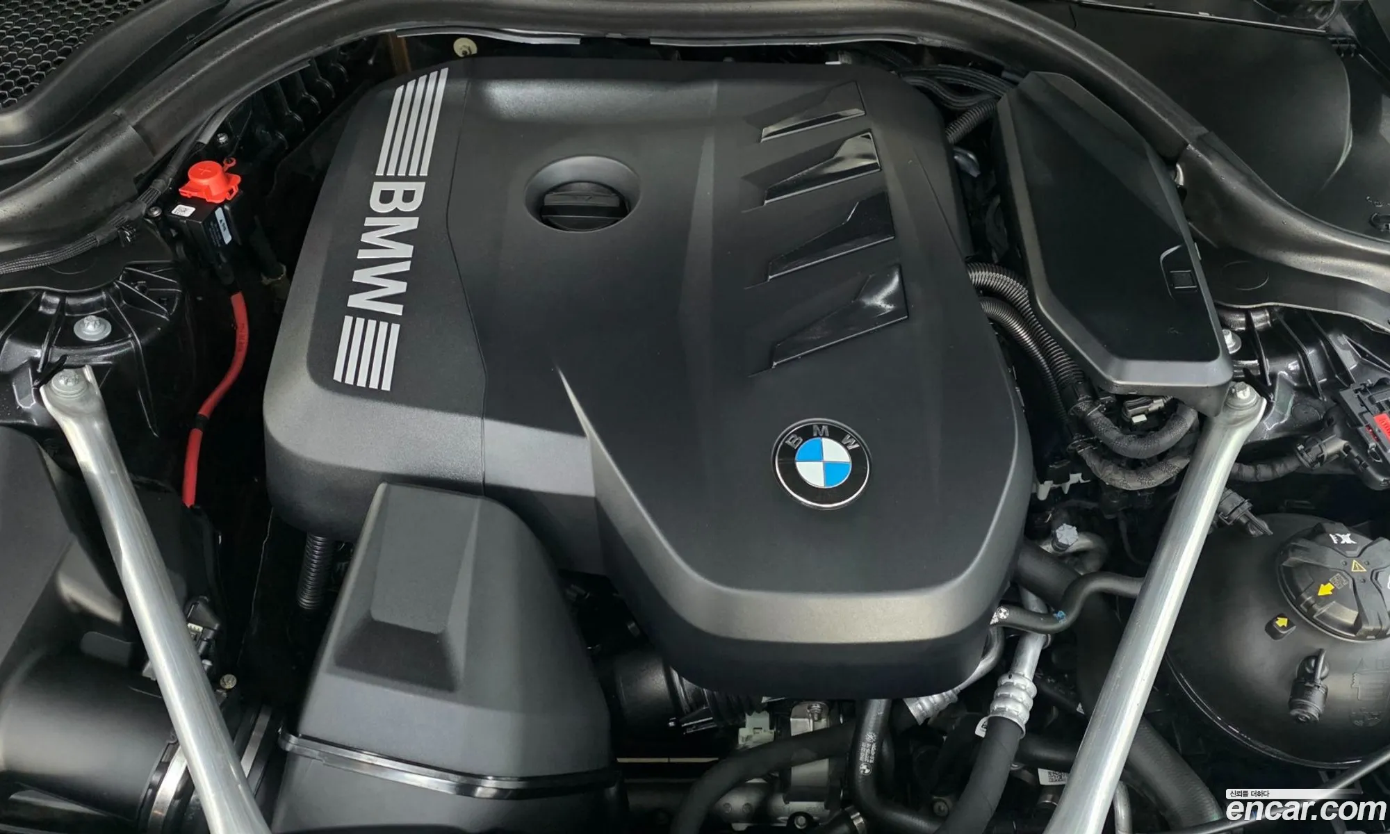 BMW 5 Series 2023 — 9