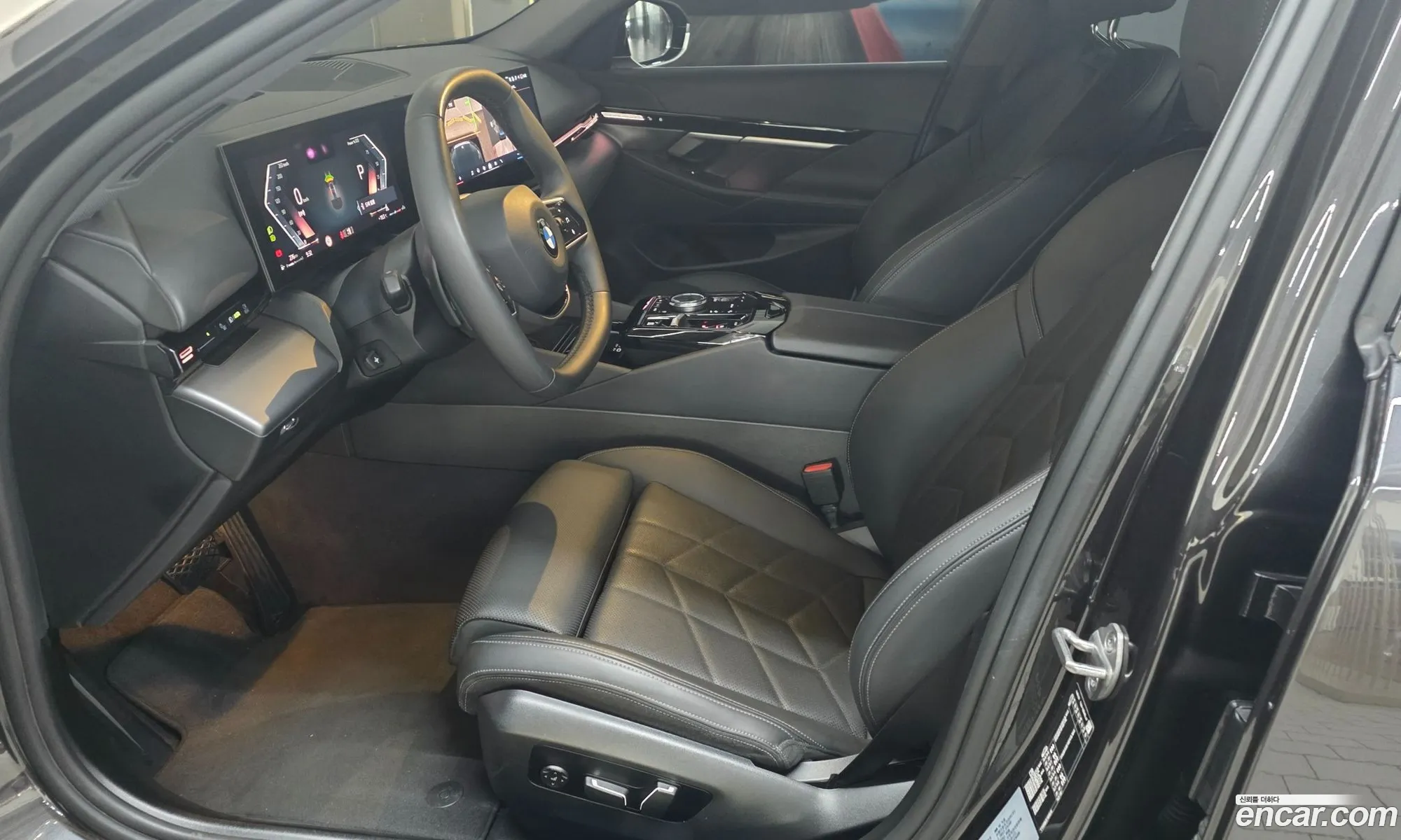 BMW 5 Series 2023 — 11