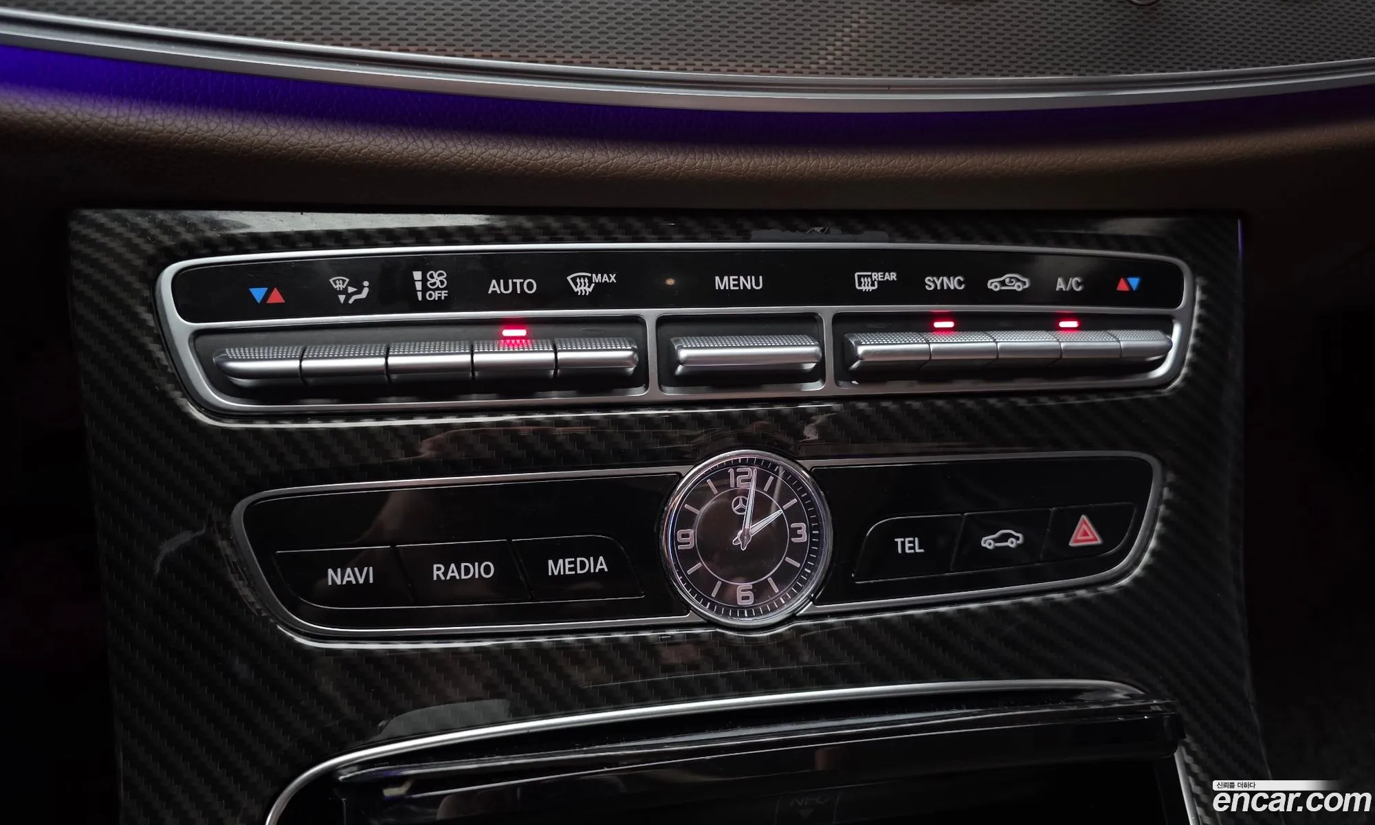 Mercedes-Benz E-Class W213 2019 WDDZF4JB1KA617326 — 3