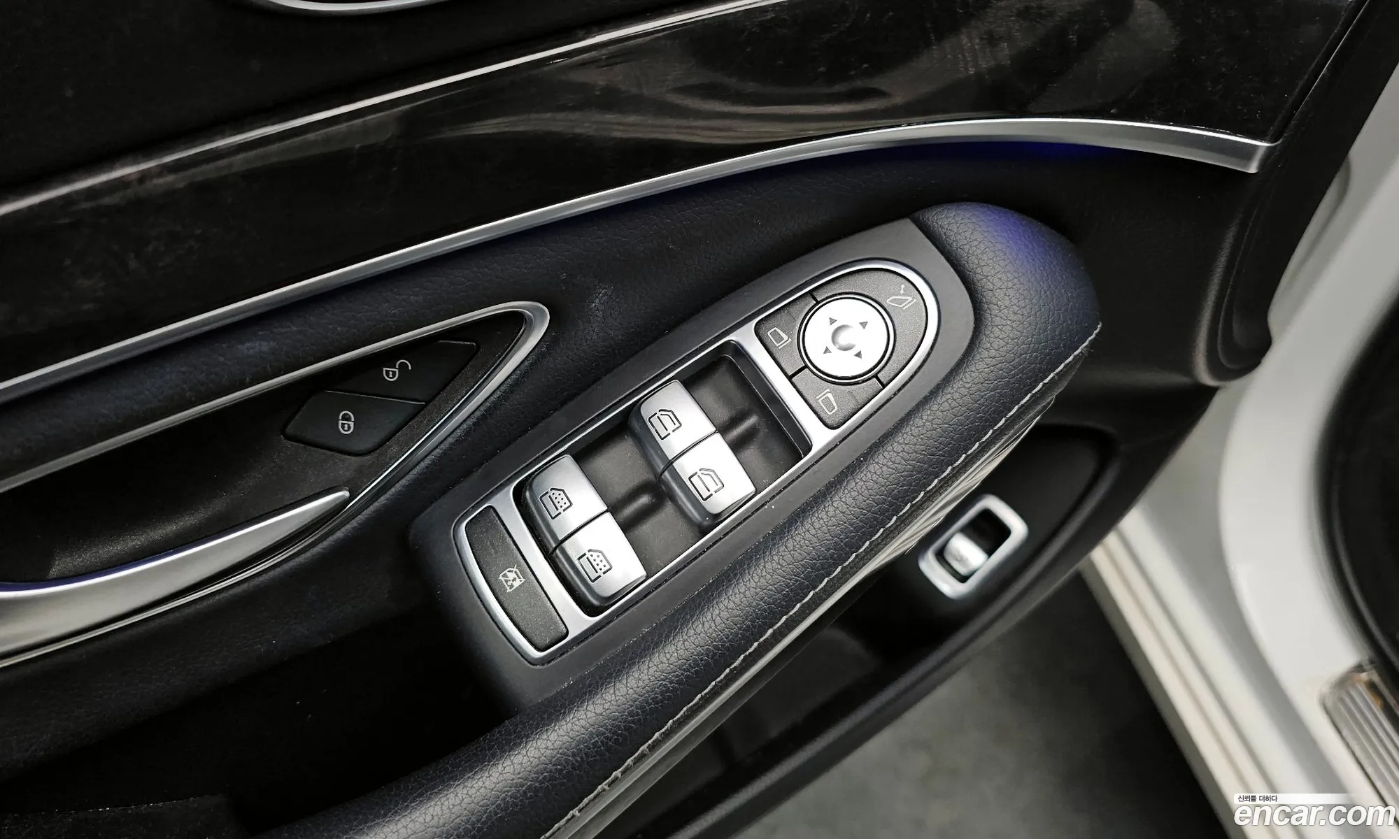 Mercedes-Benz S-Class W222 2019 — 27