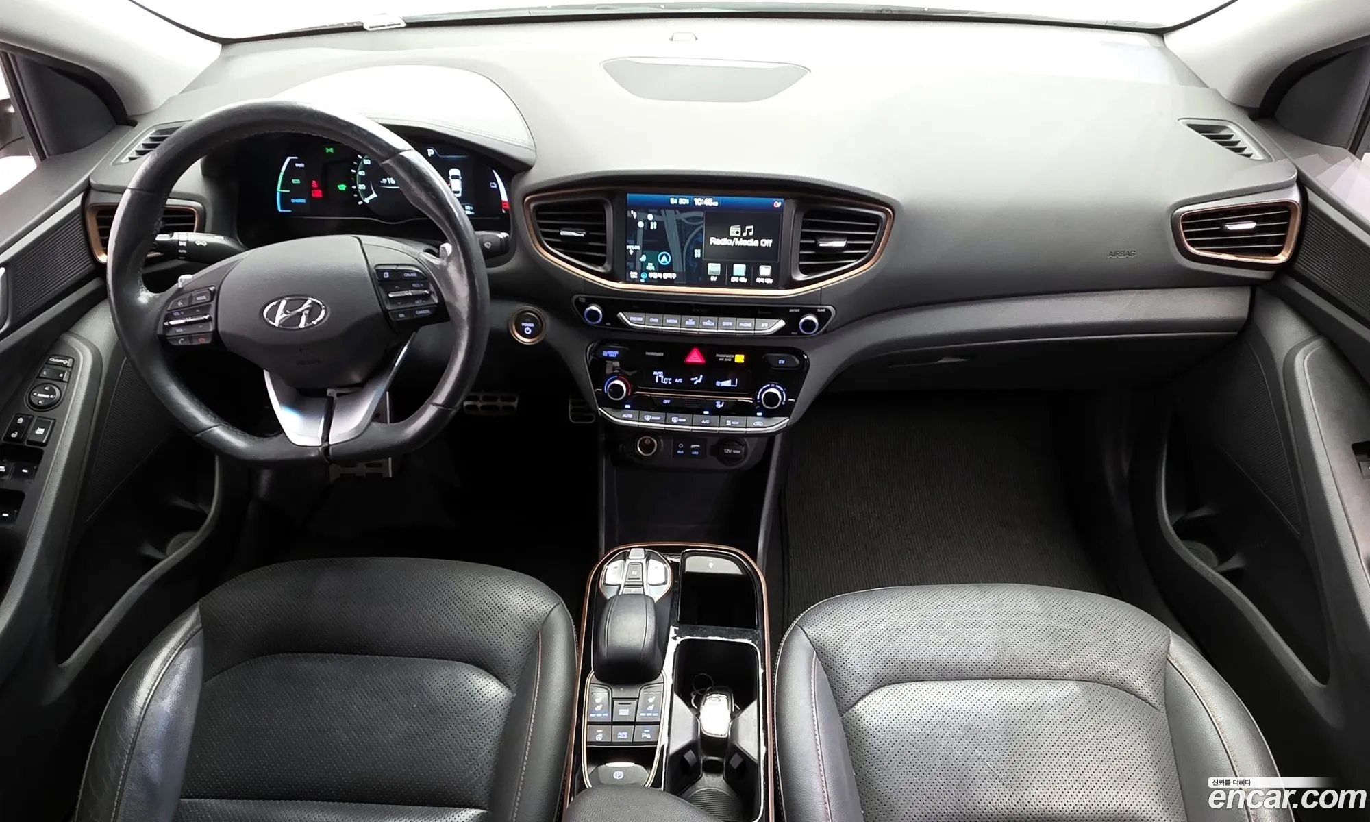 Hyundai Ioniq Electric 2016 — 15