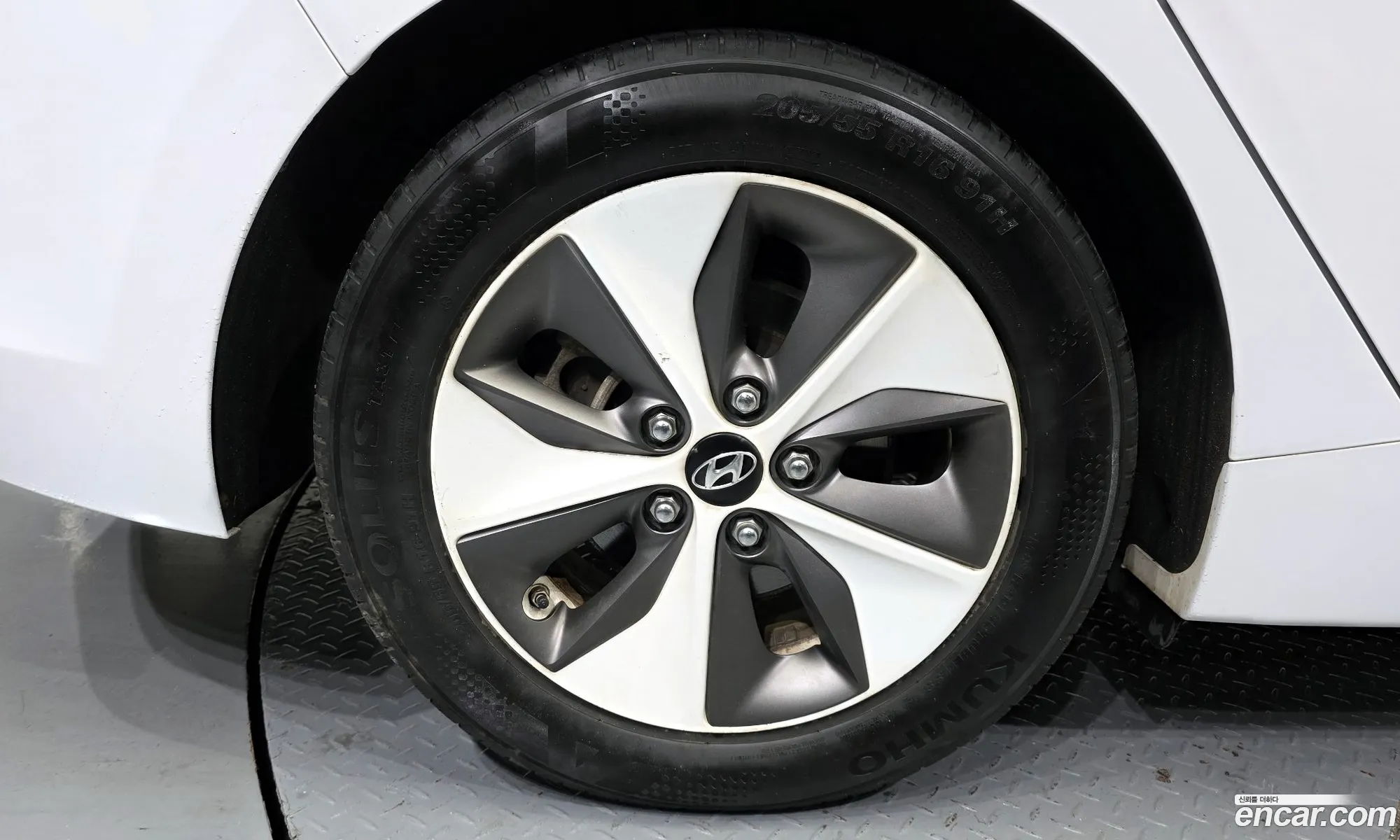 Hyundai Ioniq Electric 2016 — 2