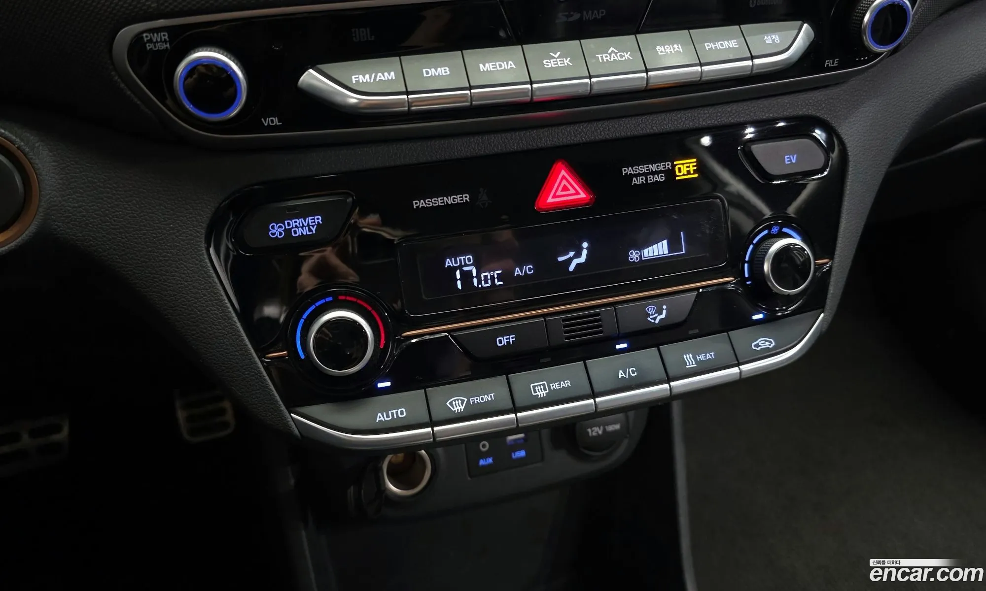Hyundai Ioniq Electric 2016 — 18