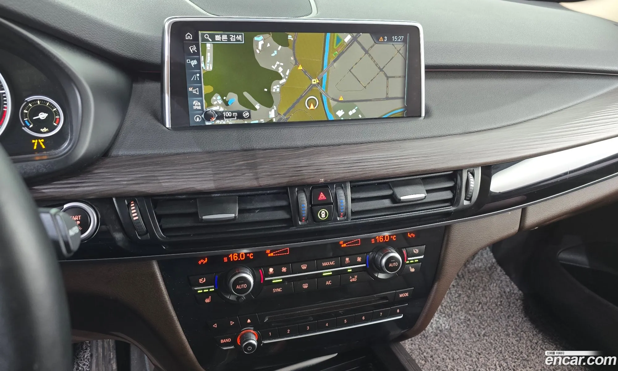 BMW X5 2017 — 7