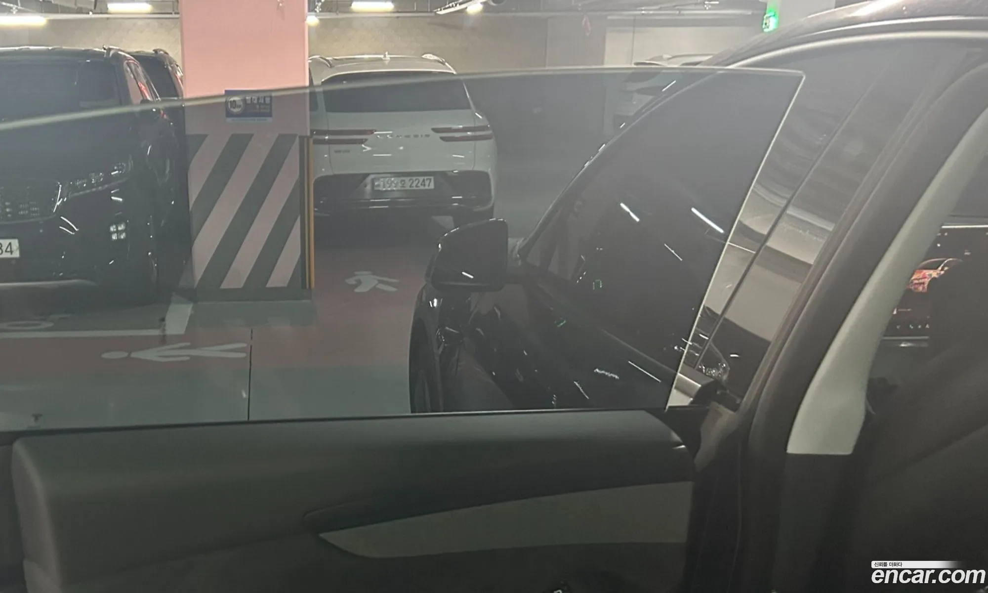 Tesla Model Y 2025 — 6