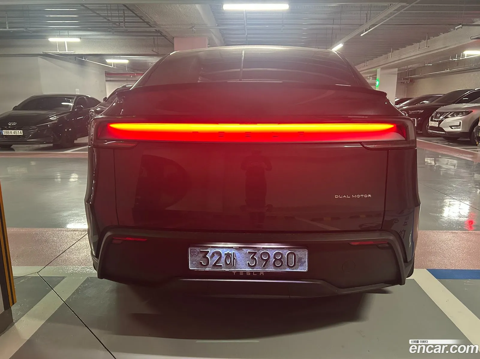 Tesla Model Y 2025 — 4
