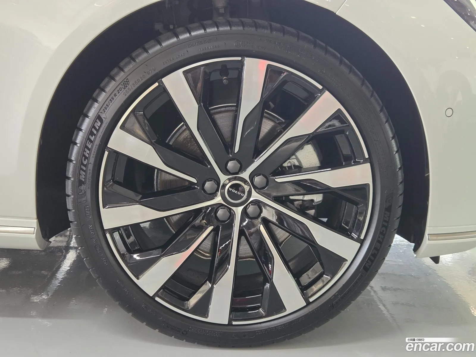 Volvo S90 2026 — 16