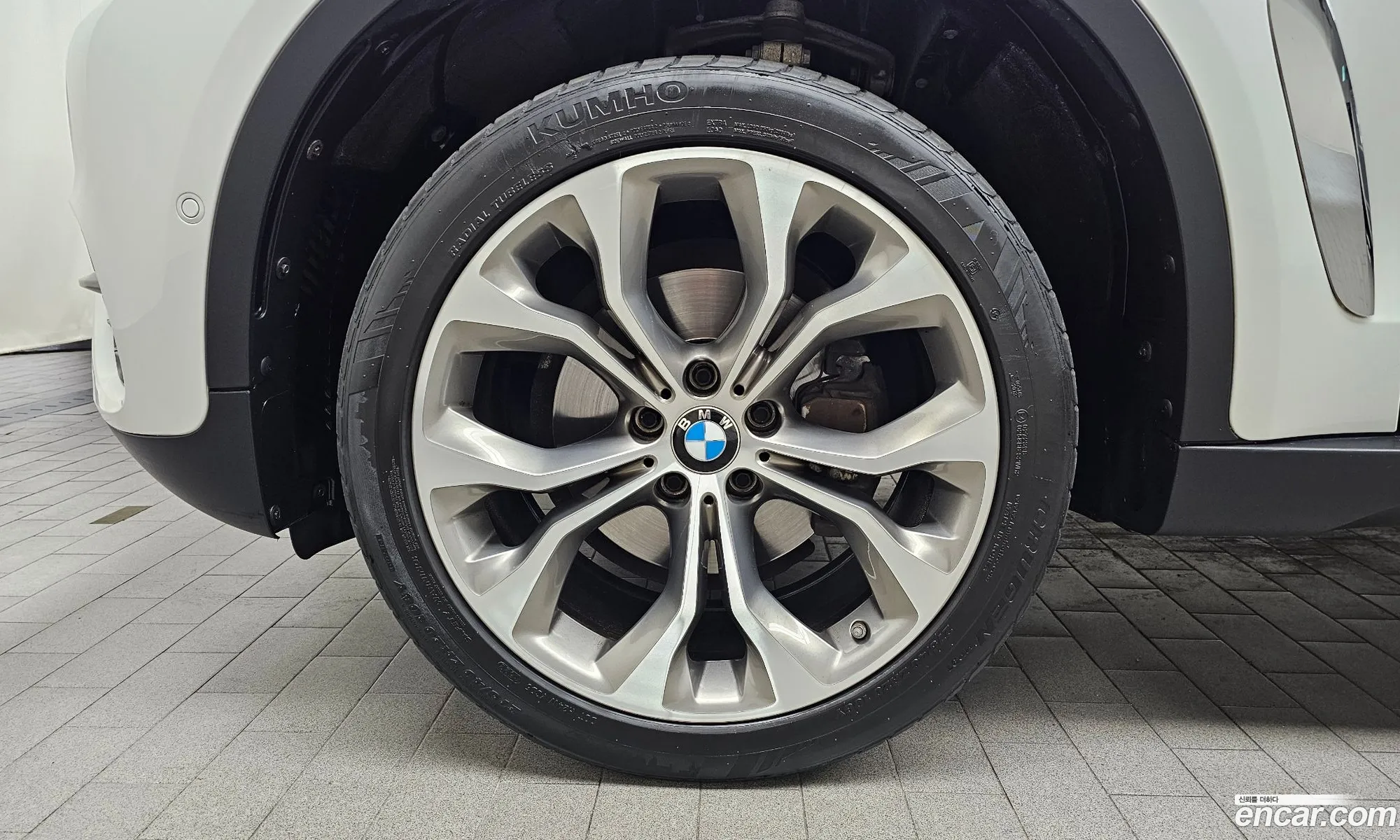 BMW X6 2018 — 31