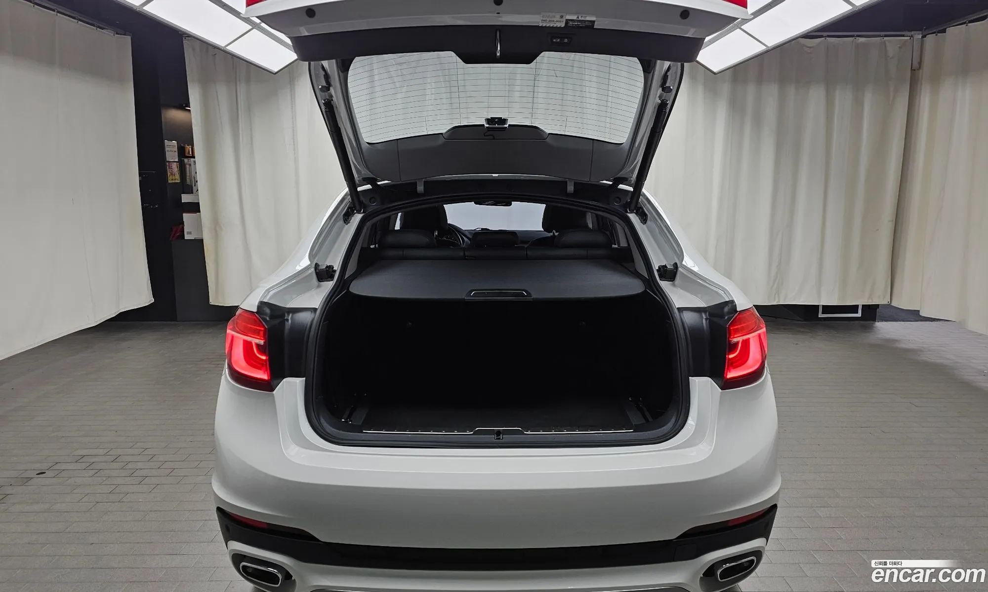 BMW X6 2018 — 30