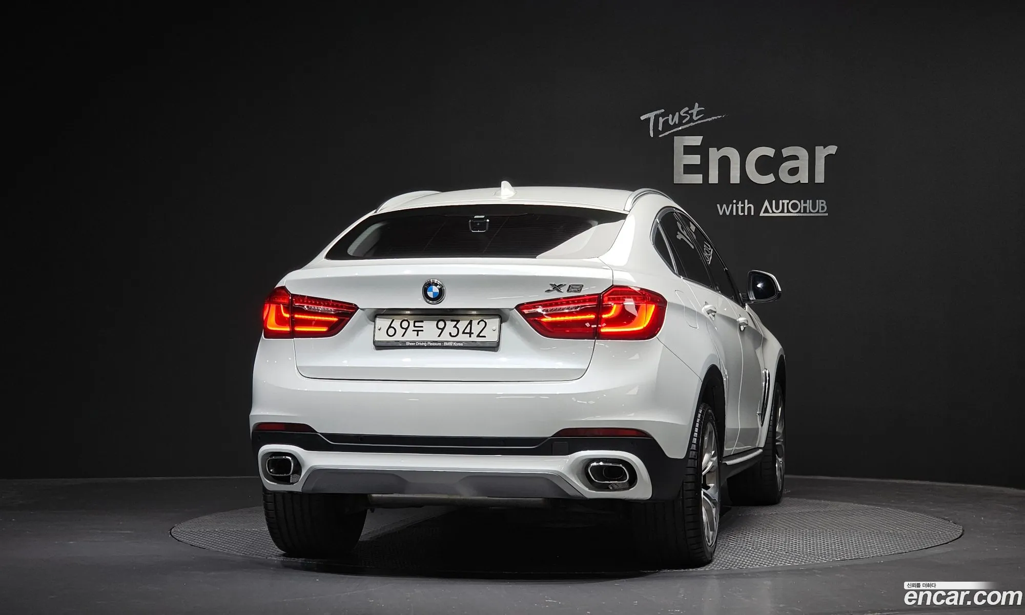 BMW X6 2018 — 17