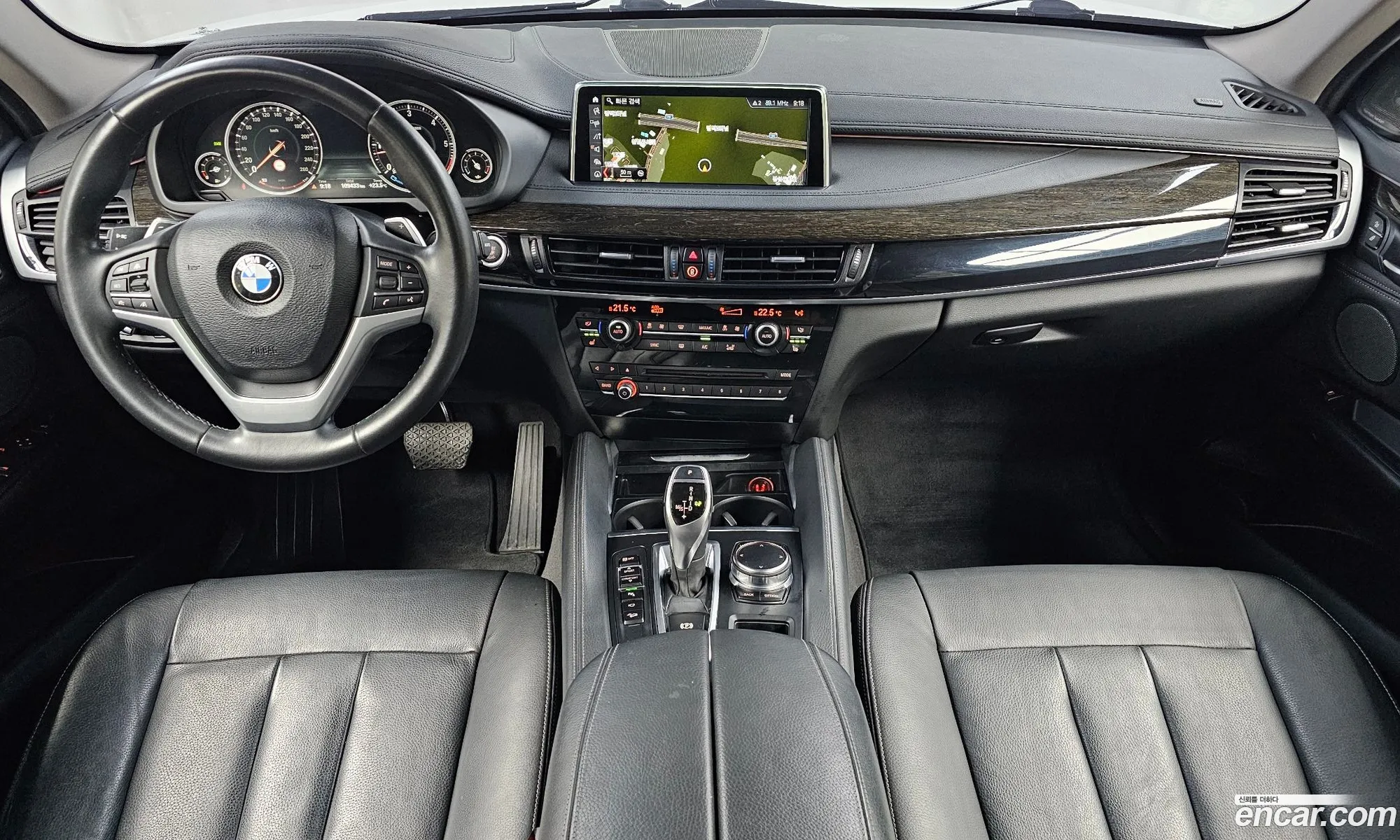 BMW X6 2018 — 25