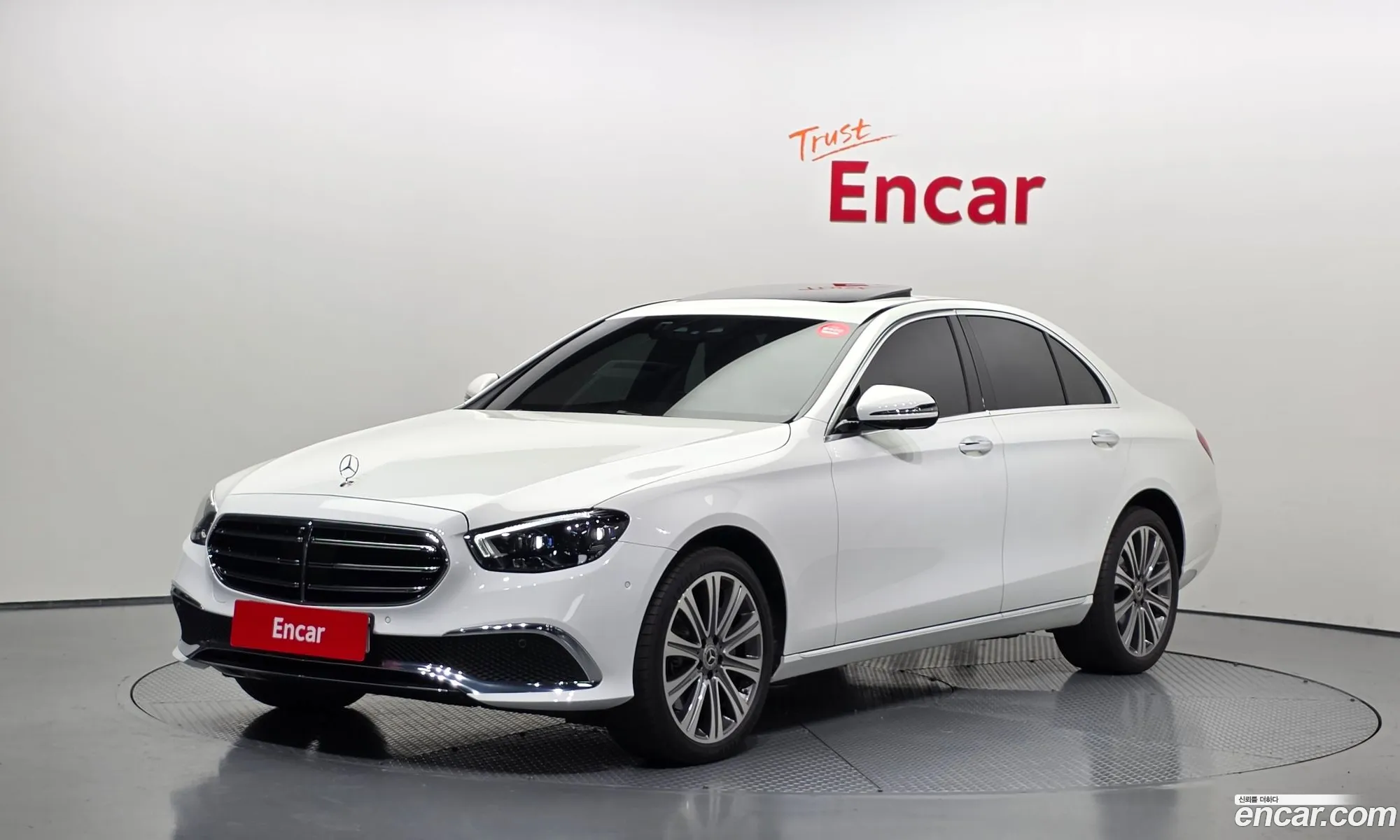 Mercedes-Benz E-Class W213 2022 — 15