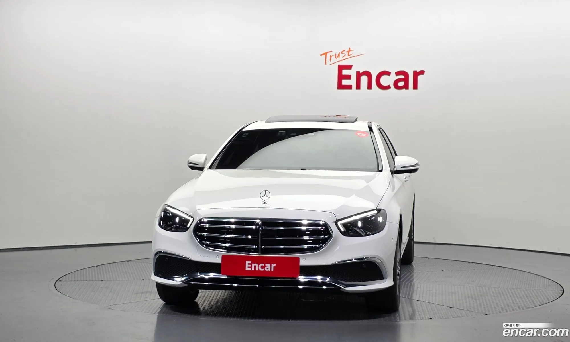 Mercedes-Benz E-Class W213 2022 — 11