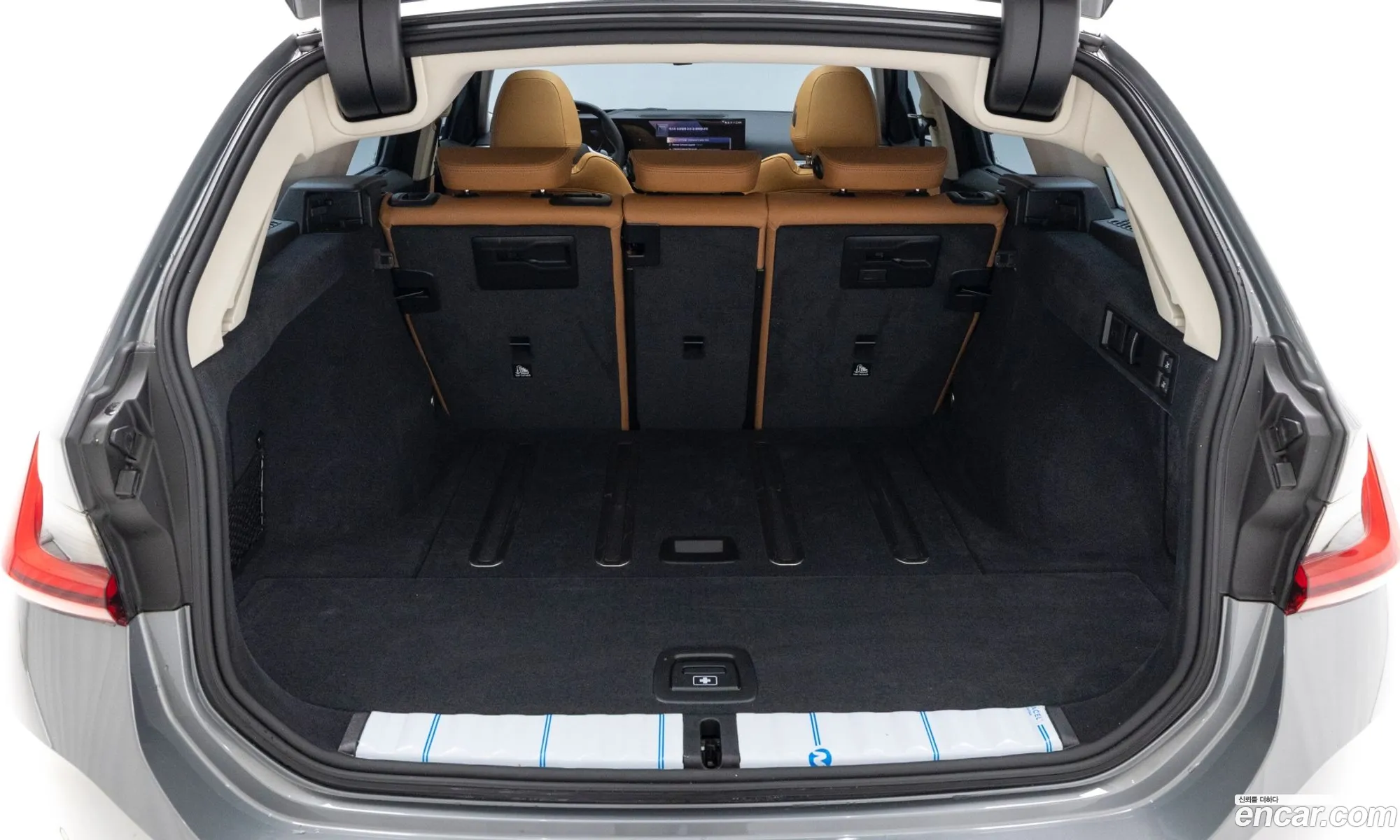 BMW 3 Series 2025 — 19