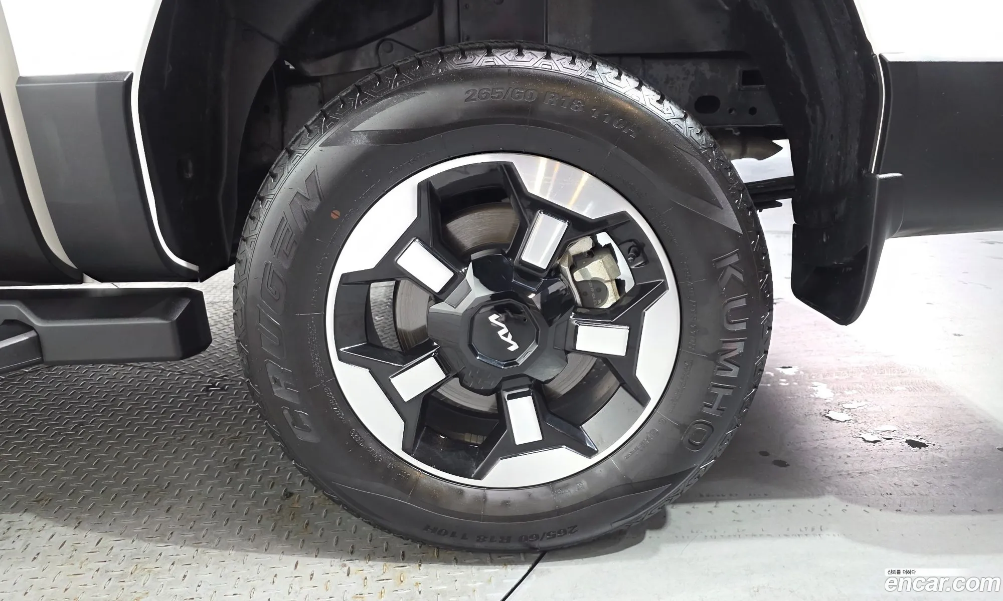 Kia Tasman 2025 KNCSBY7BDTA000885 — 22