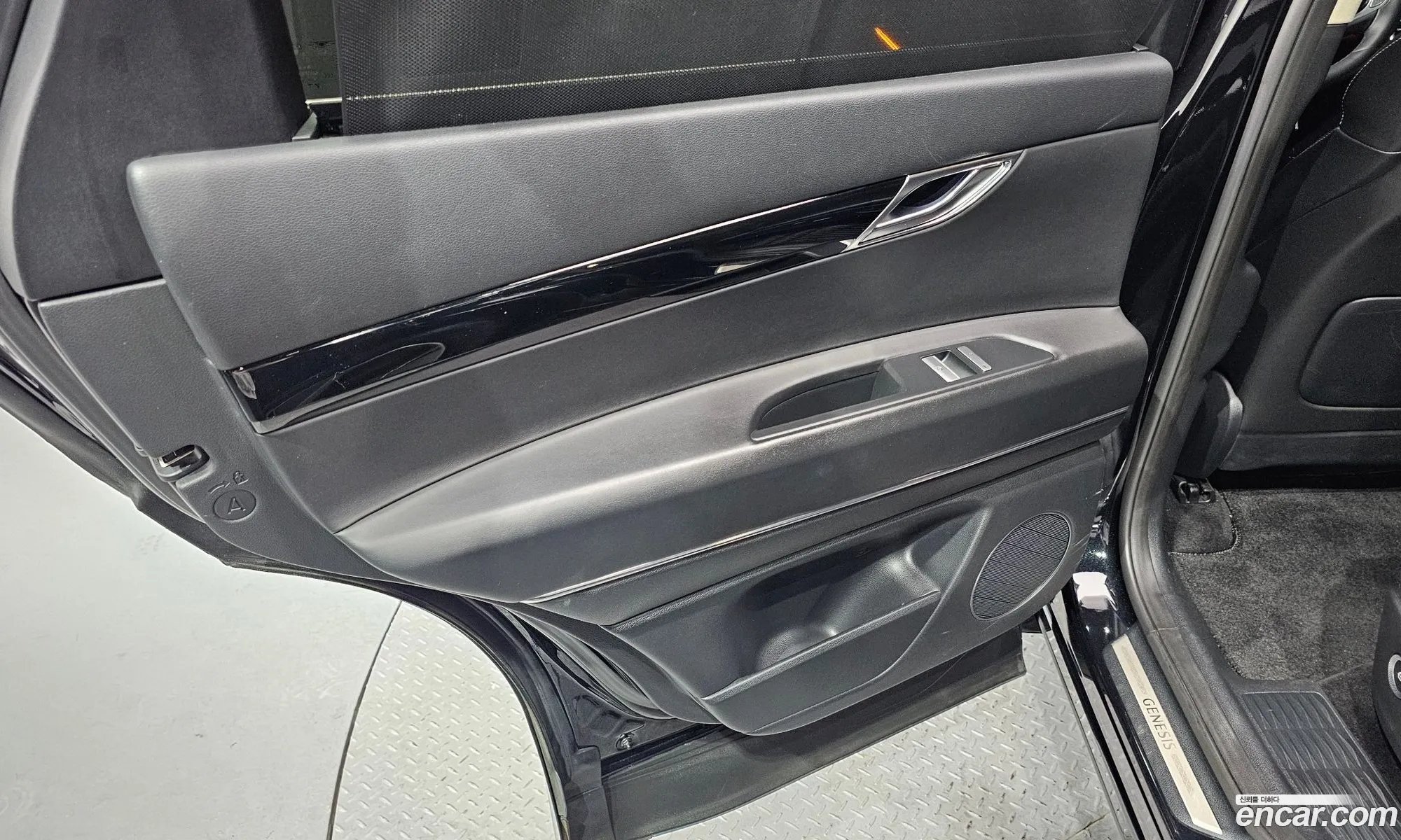 Genesis GV80 2020 KMTHC81CDLU039789 — 29
