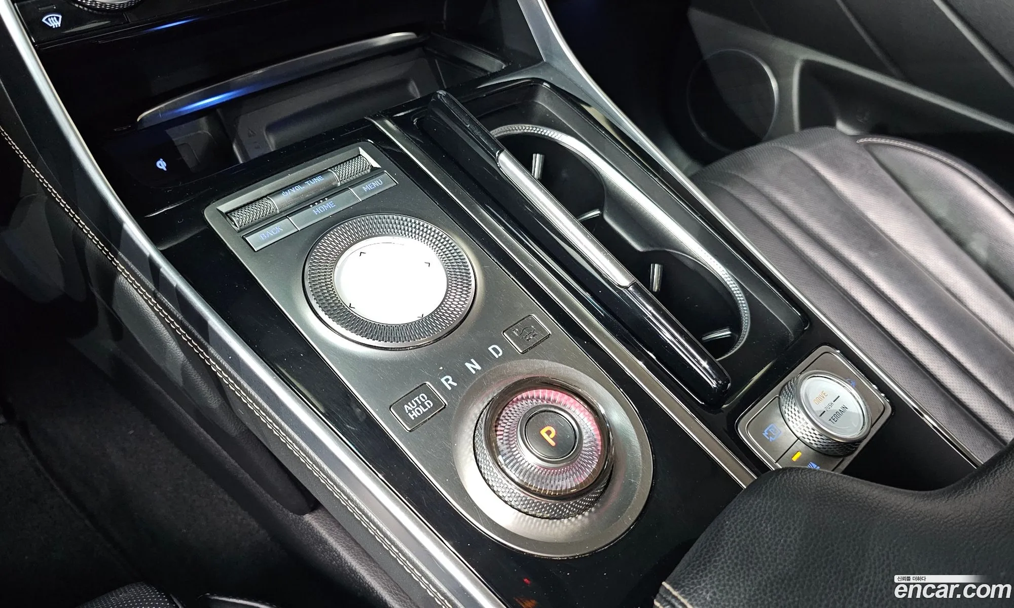 Genesis GV80 2020 KMTHC81CDLU039789 — 16