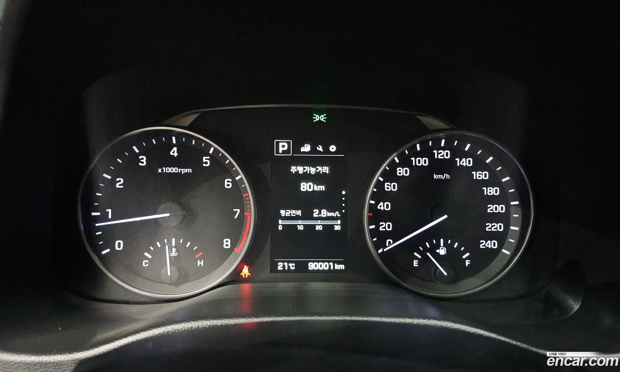 Hyundai Elantra AD 2016 — 15