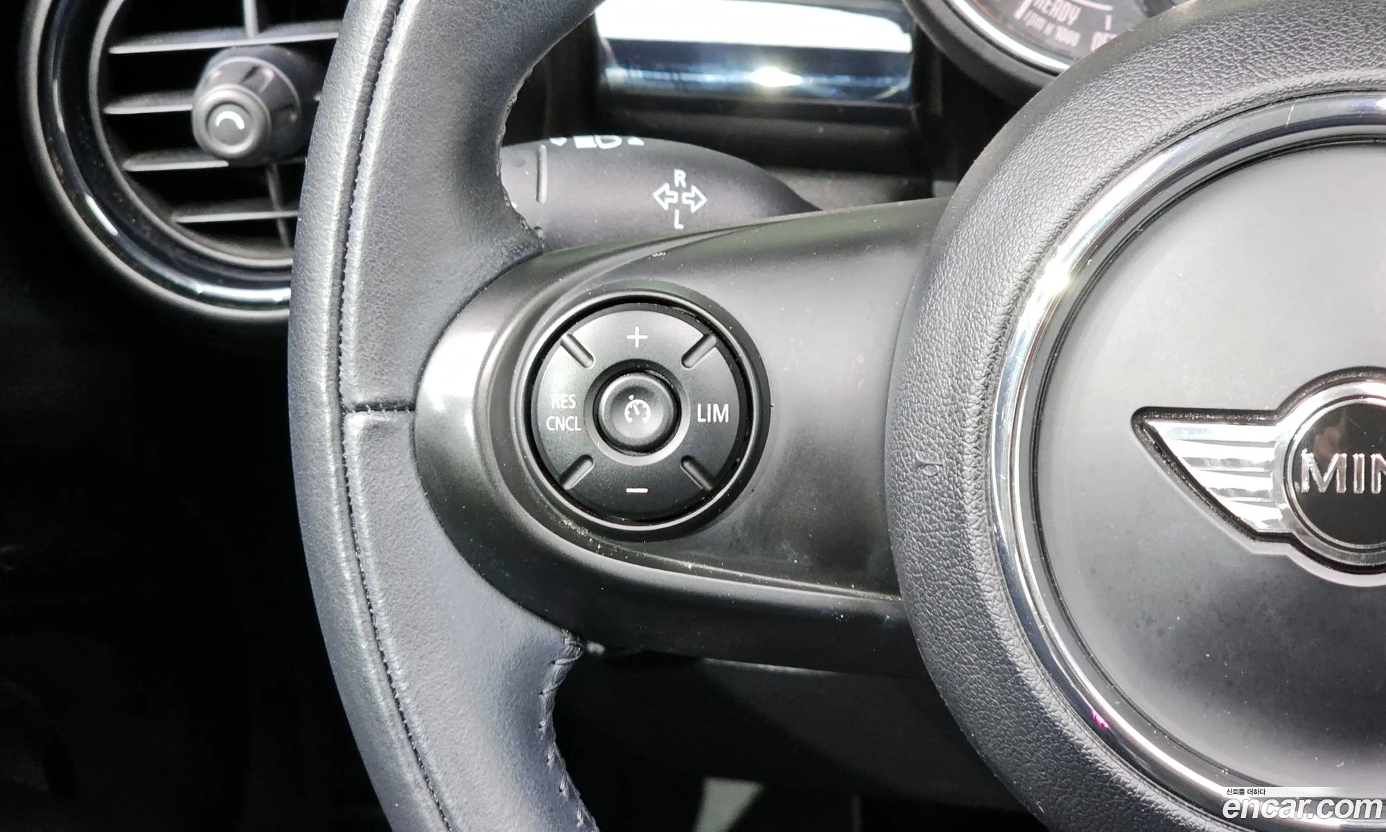 Mini Cooper 2018 WMWXU1100J2H33520 — 19