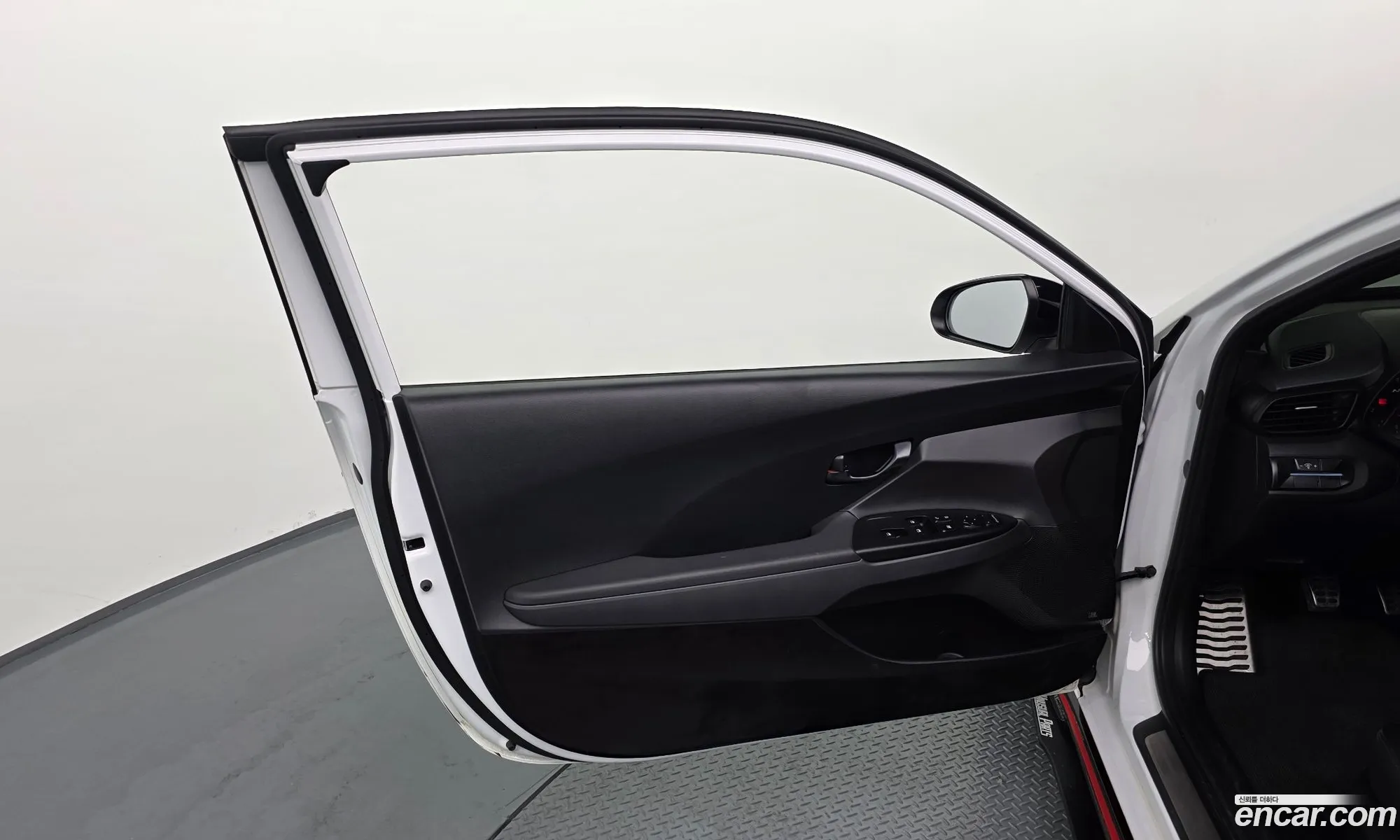 Hyundai Veloster 2022 KMHT361HAPU014664 — 8