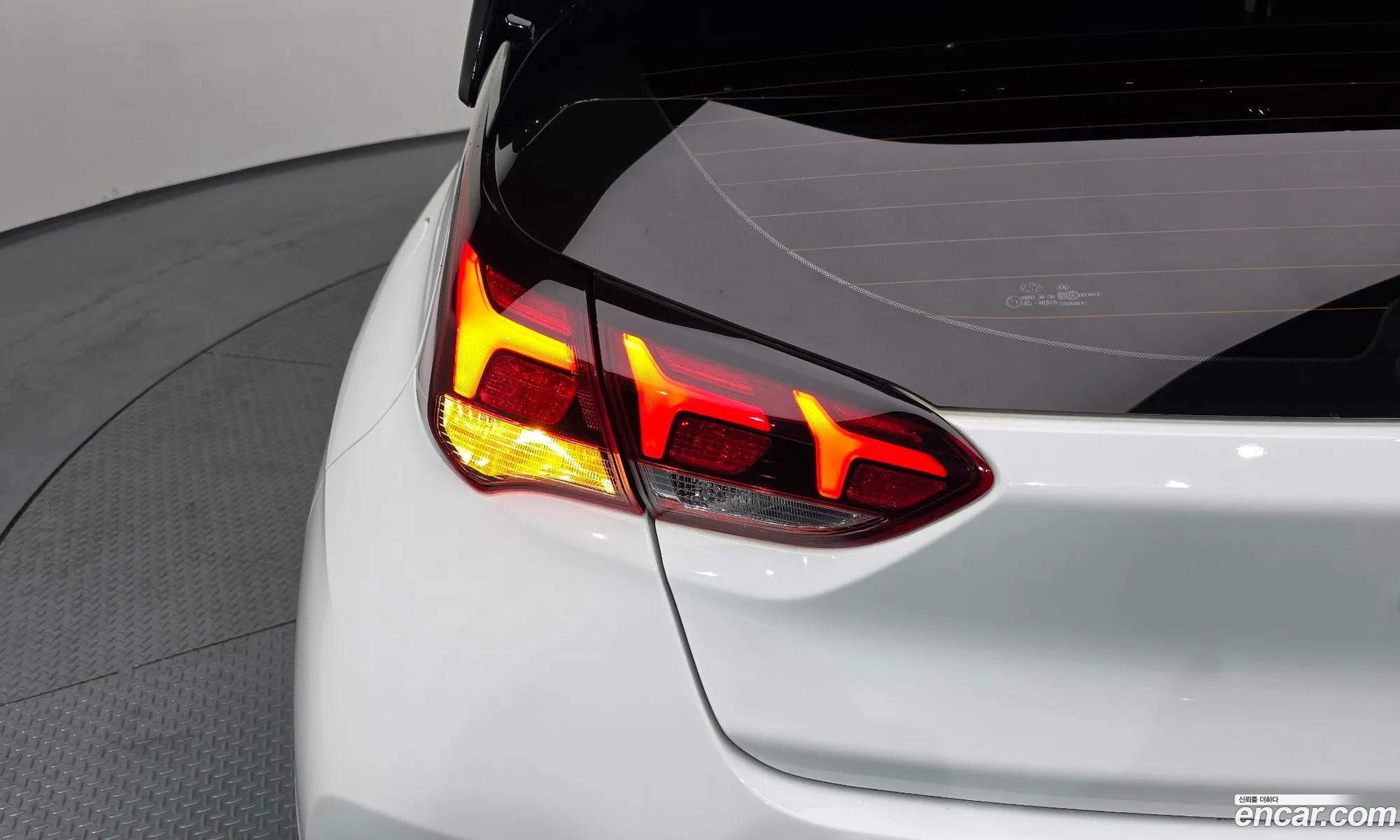 Hyundai Veloster 2022 KMHT361HAPU014664 — 17
