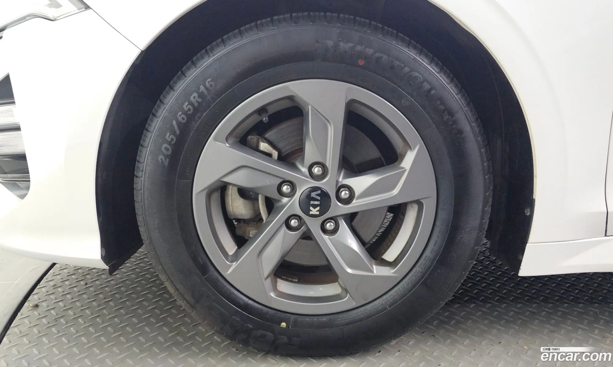 Kia K5 2020 KNAG541BBLA062579 — 2