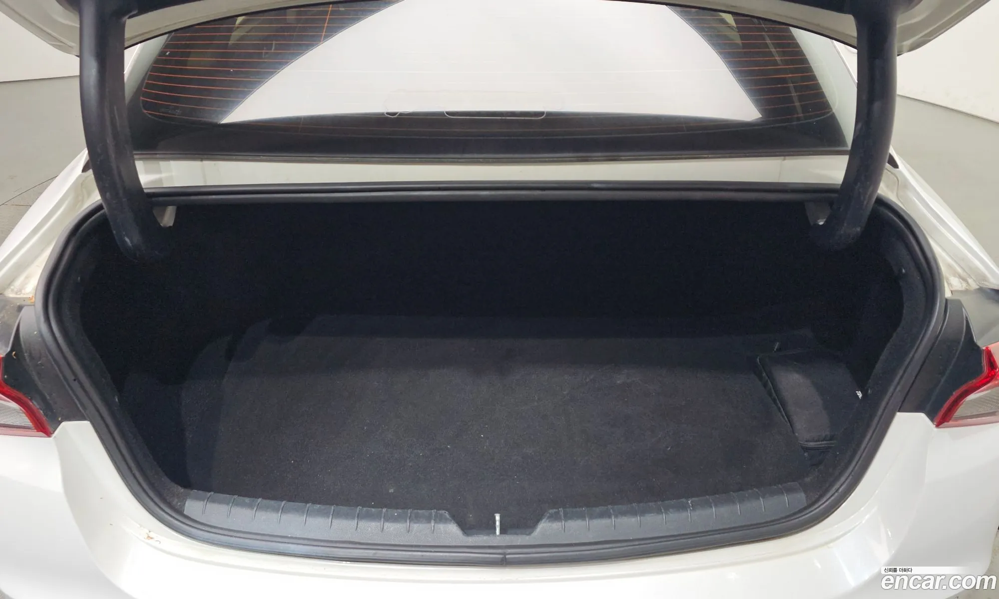 Kia K5 2020 KNAG541BBLA062579 — 17