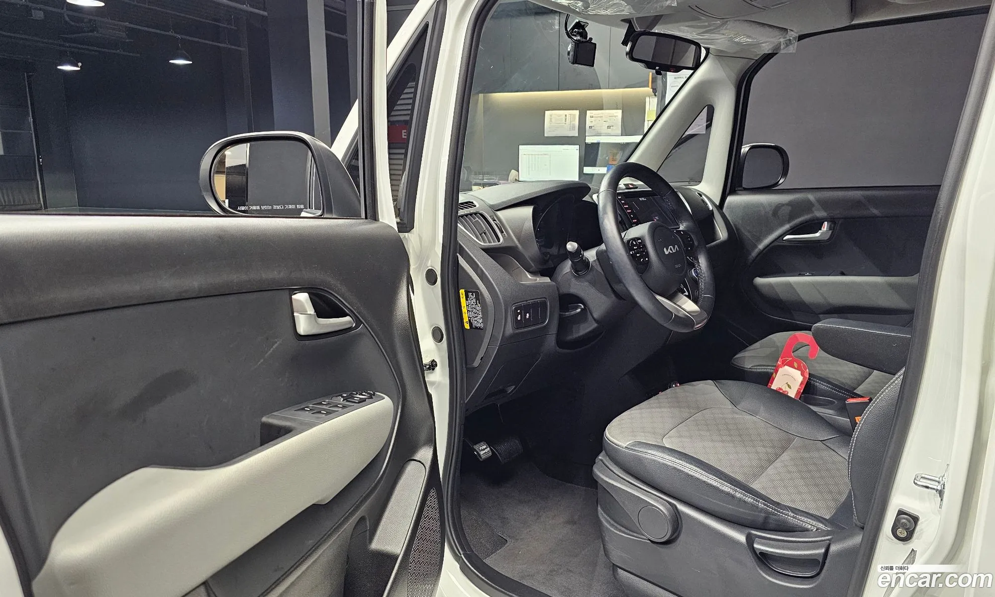 Kia Ray 2022 KNACJ811BNT293913 — 9
