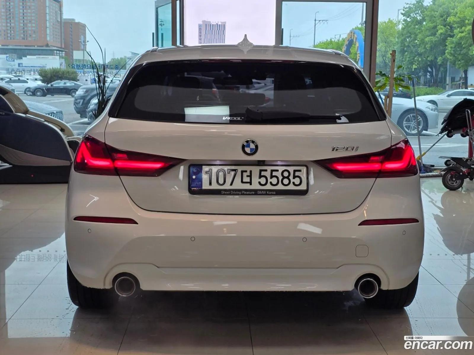 BMW 1 Series 2021 — 20