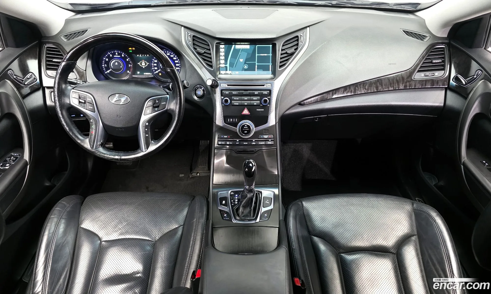 Hyundai Grandeur HG 2014 — 16