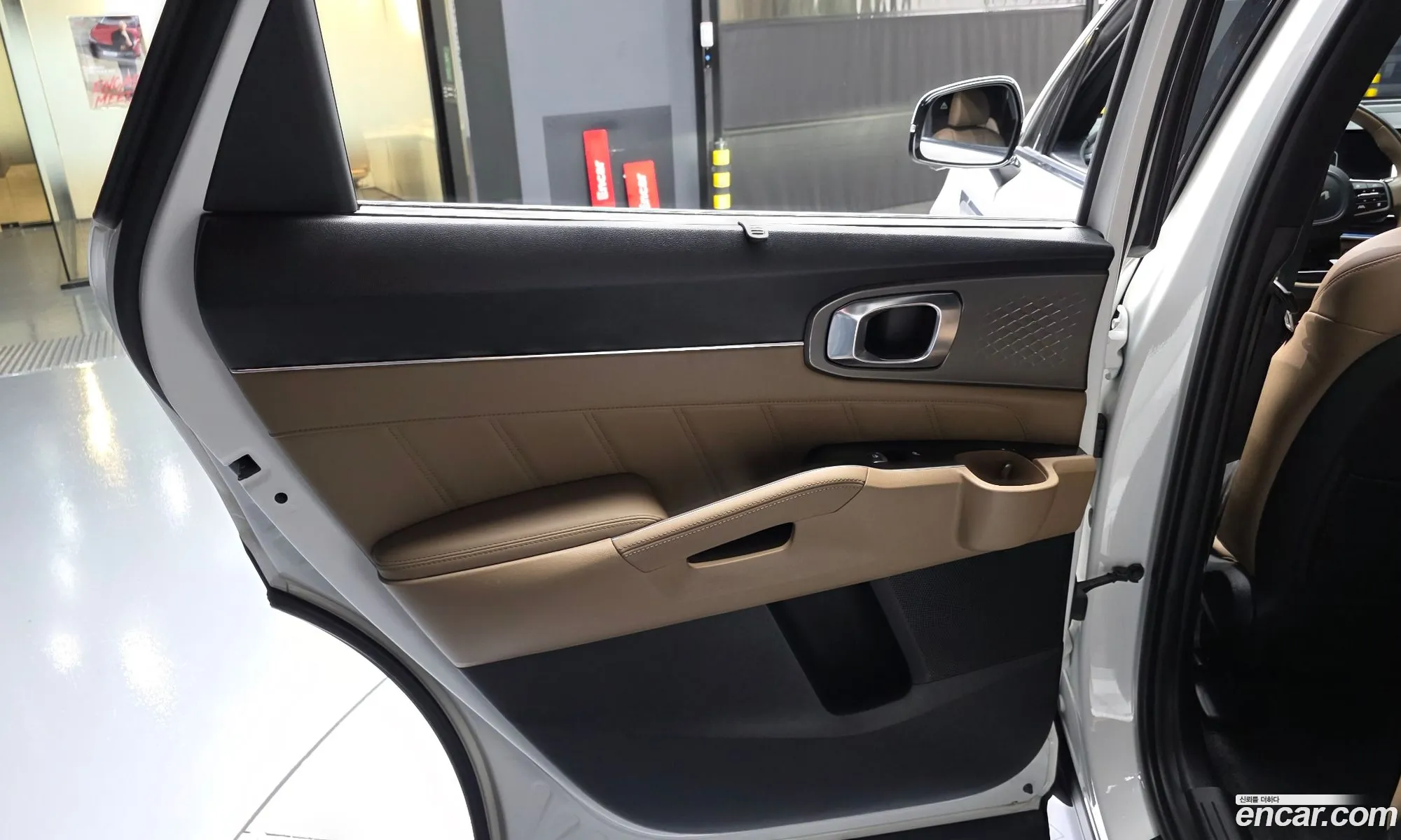 Kia Sorento 2023 KNARK81GBRA245467 — 12