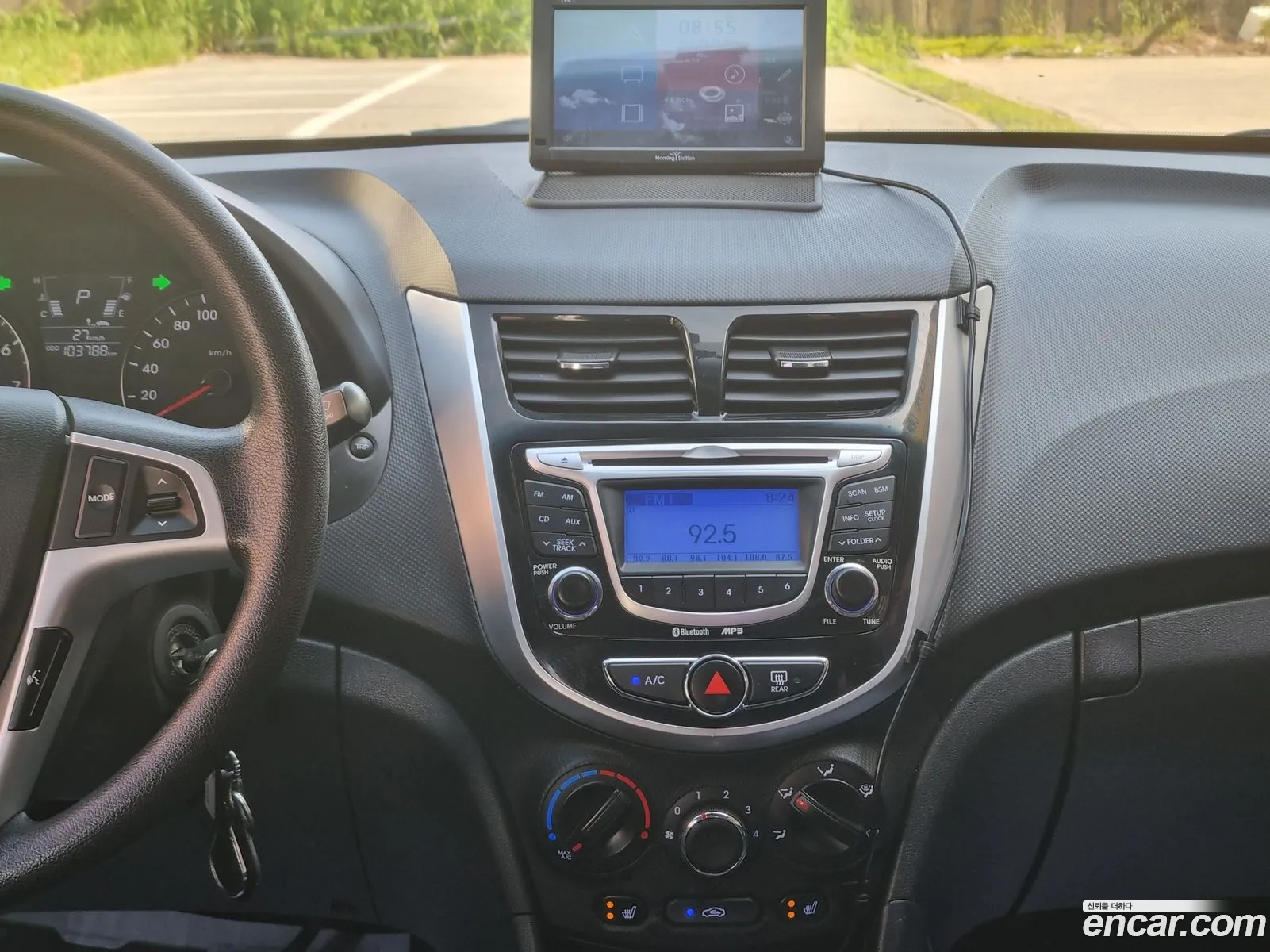 Hyundai Accent 2012 — 7