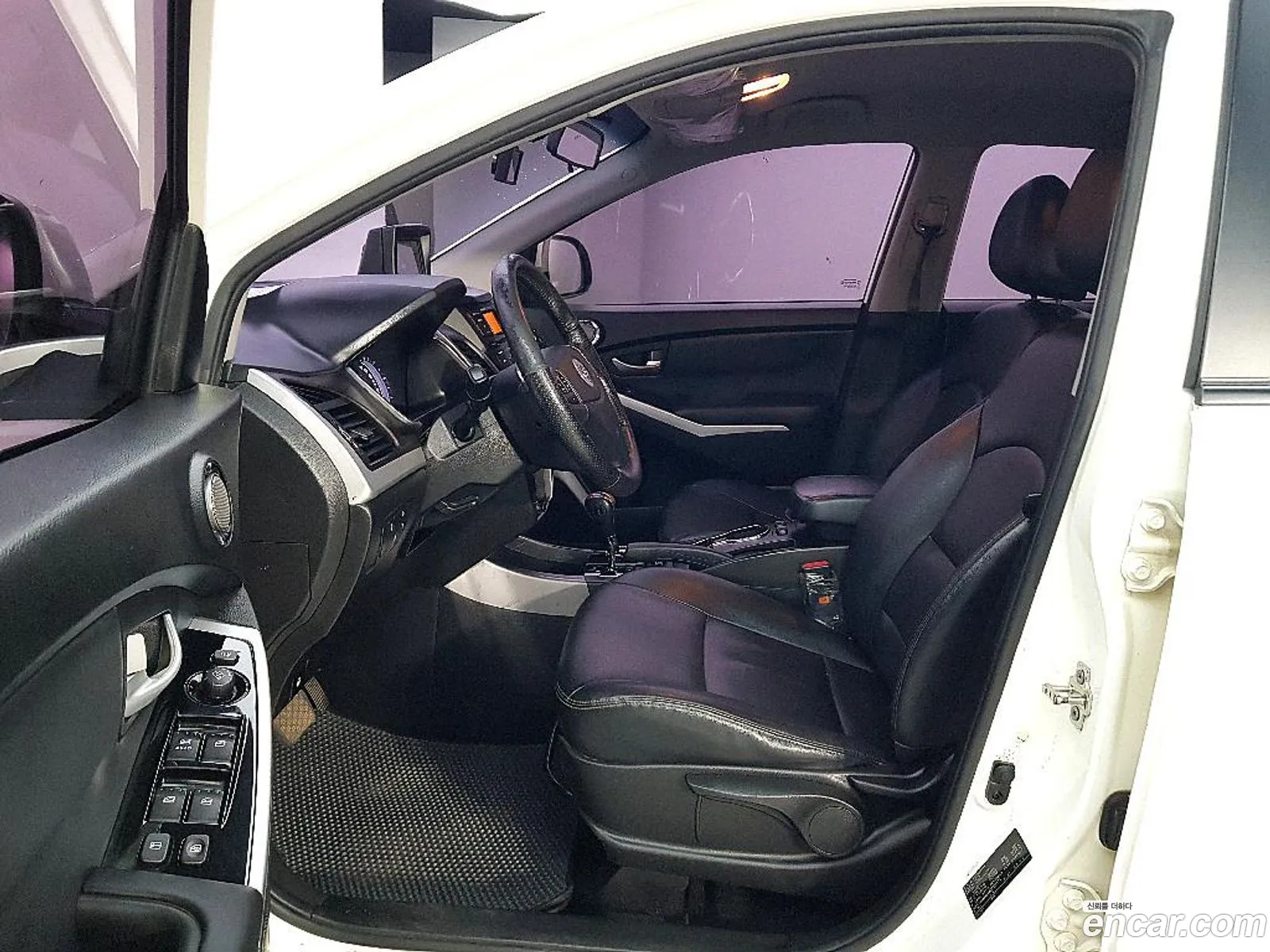 KG Mobility (SsangYong) Korando C 2015 — 20