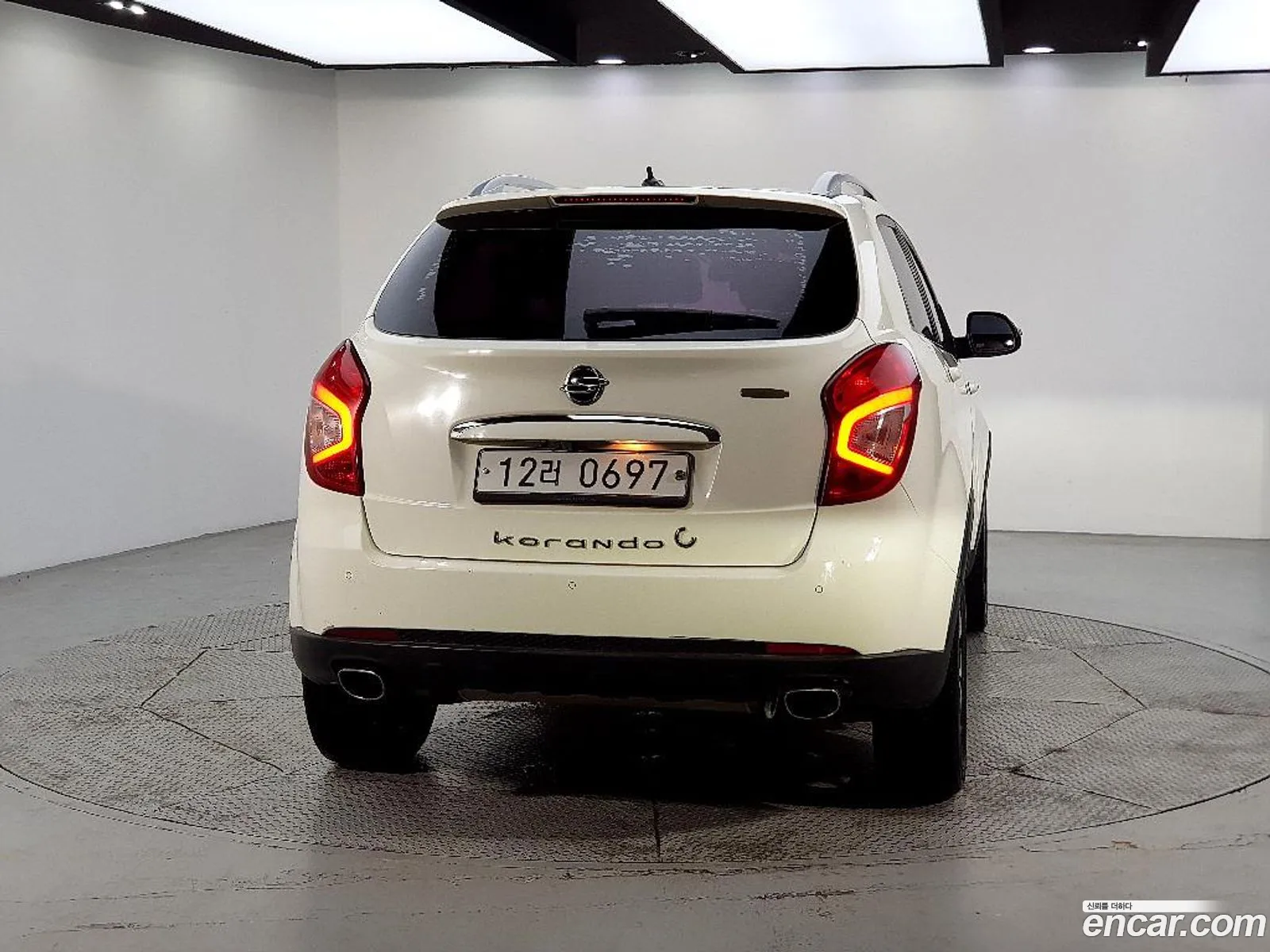 KG Mobility (SsangYong) Korando C 2015 — 10